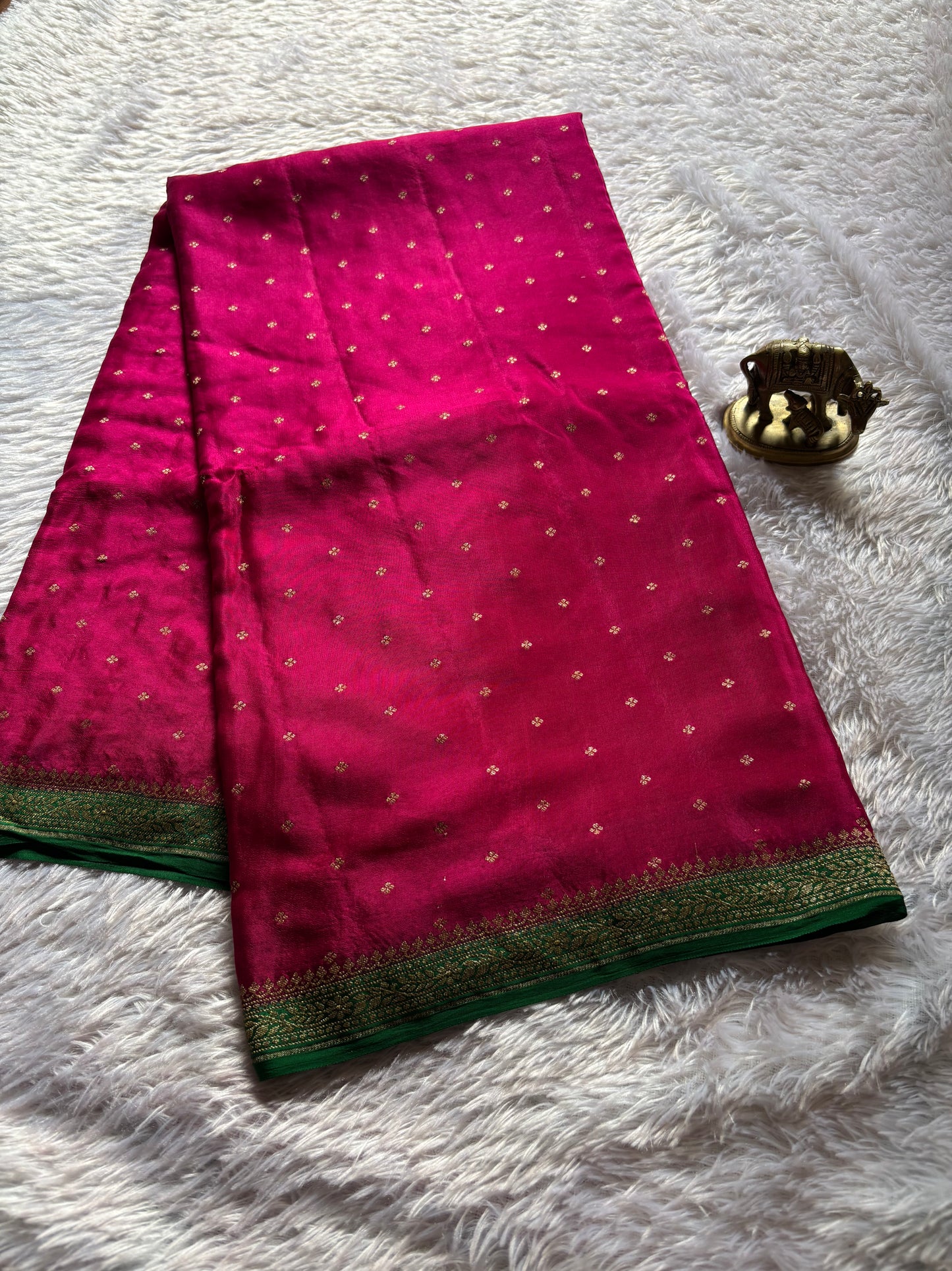 Deepali (2D) : Rani pink-green