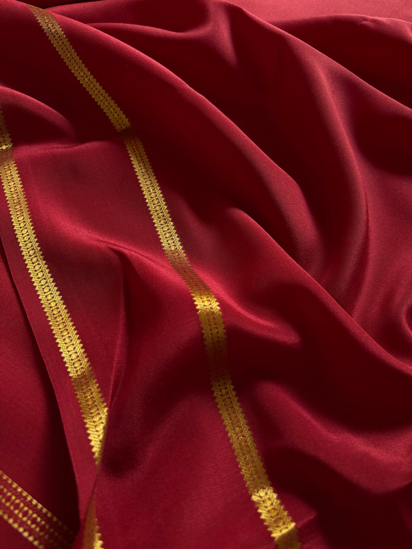 Padmini : Solid Maroon