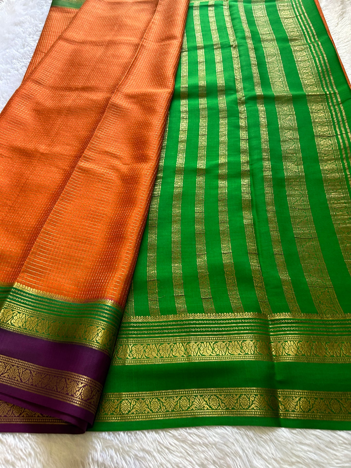 Gayatri (3D) : Orange-green-magenta