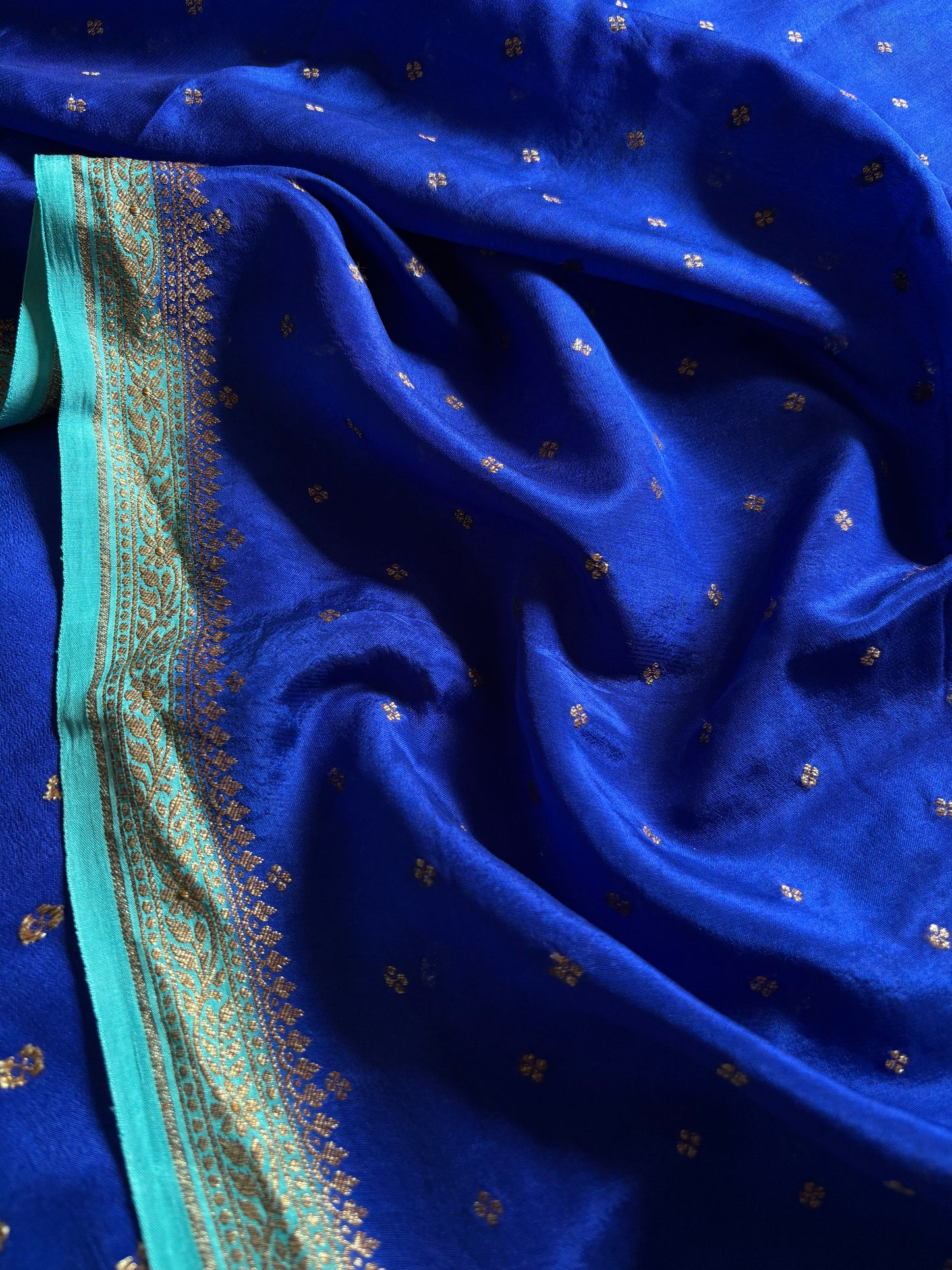 Deepali (2D) : Royal blue-sky blue