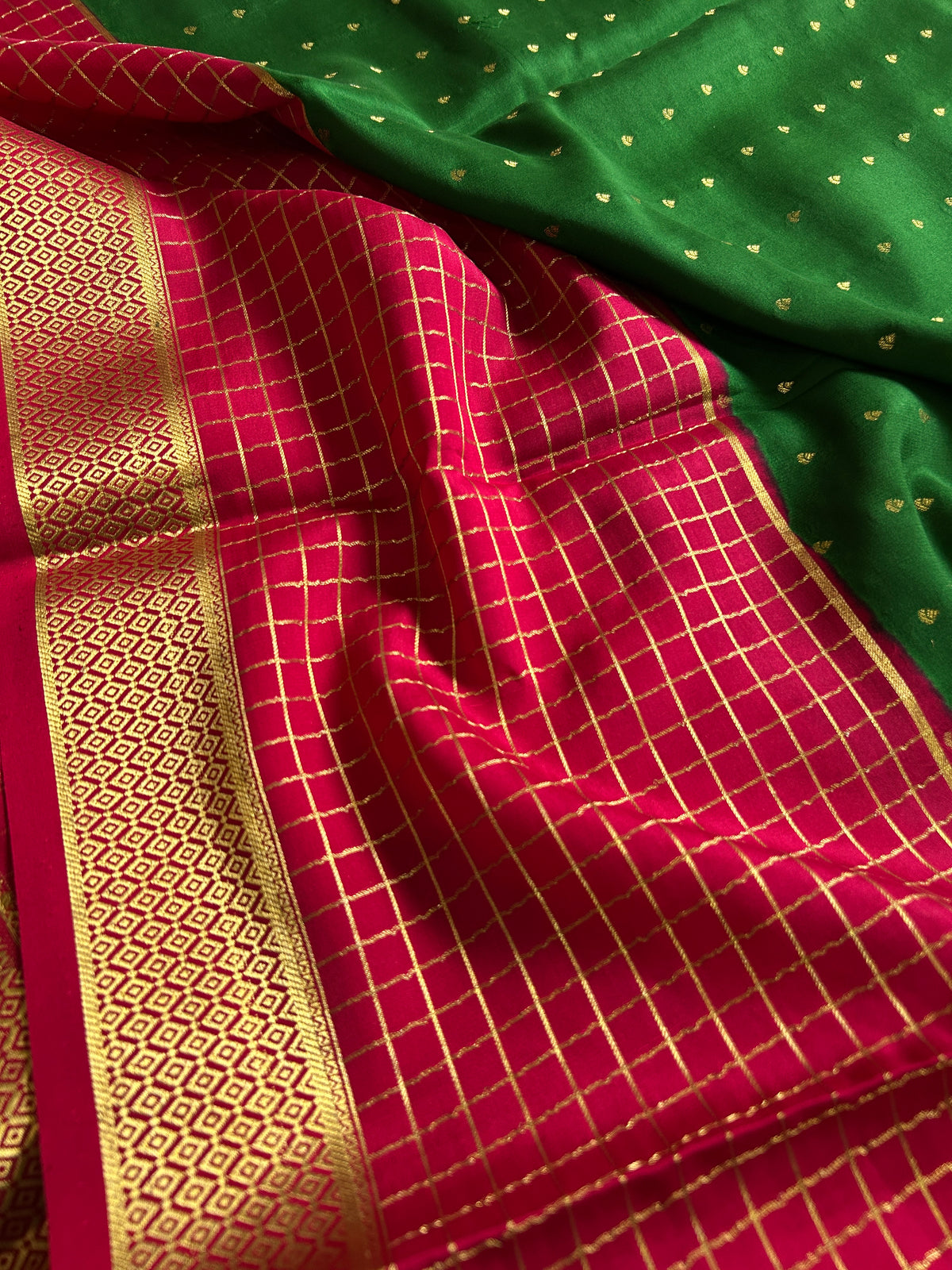 Kavya (2D) : Bottle green-dark pink