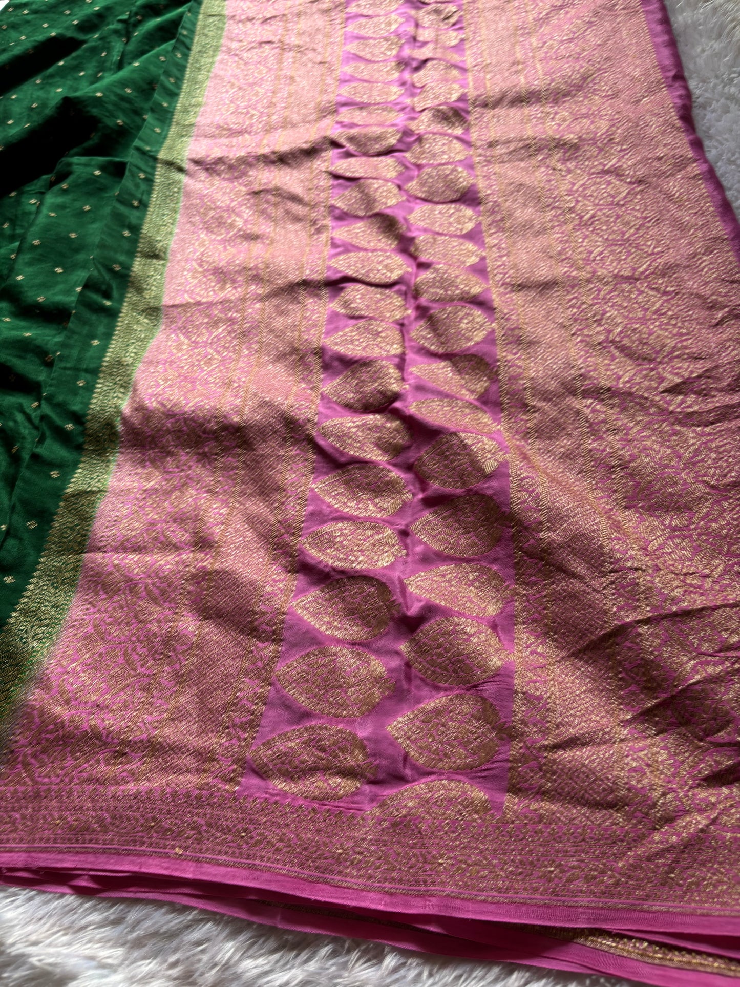 Deepali (2D) : Bottle green-baby pink