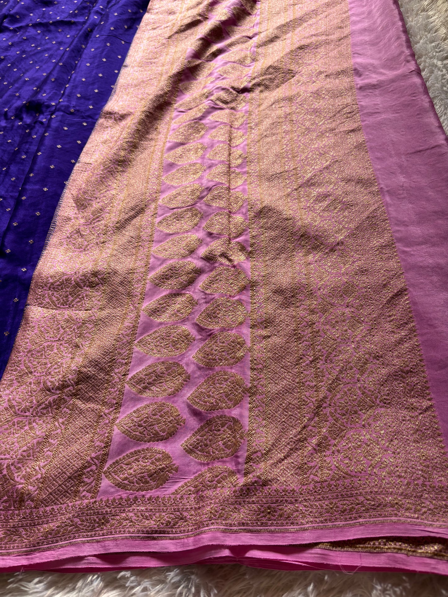 Deepali (2D) : Dark blue-baby pink