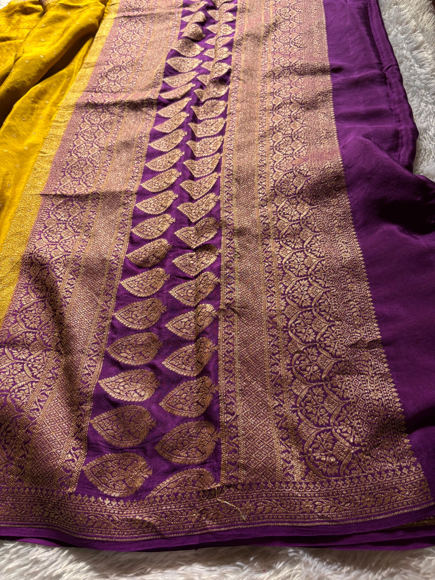 Deepali (2D) : Golden yellow-purple