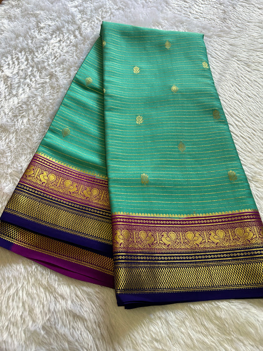 Amulya (3D) : Sea green-magenta-navy blue