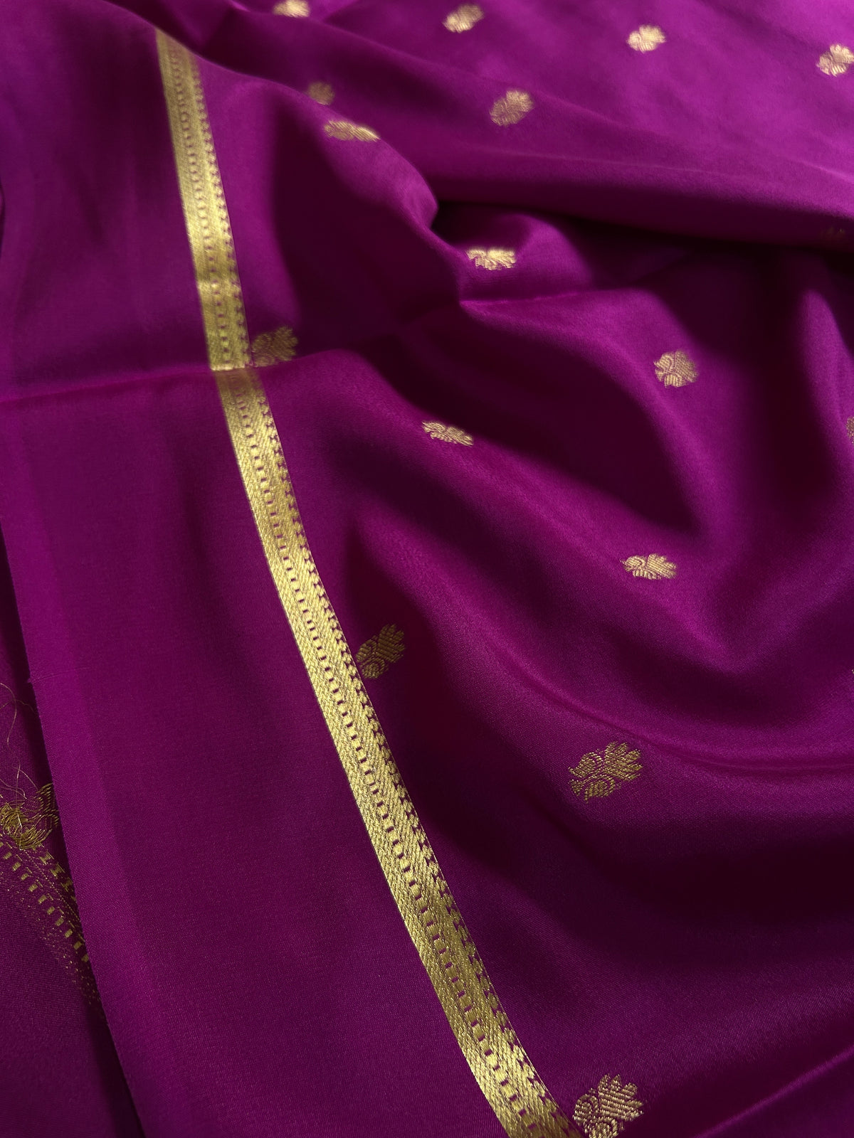 Sahana : Solid Dark magenta