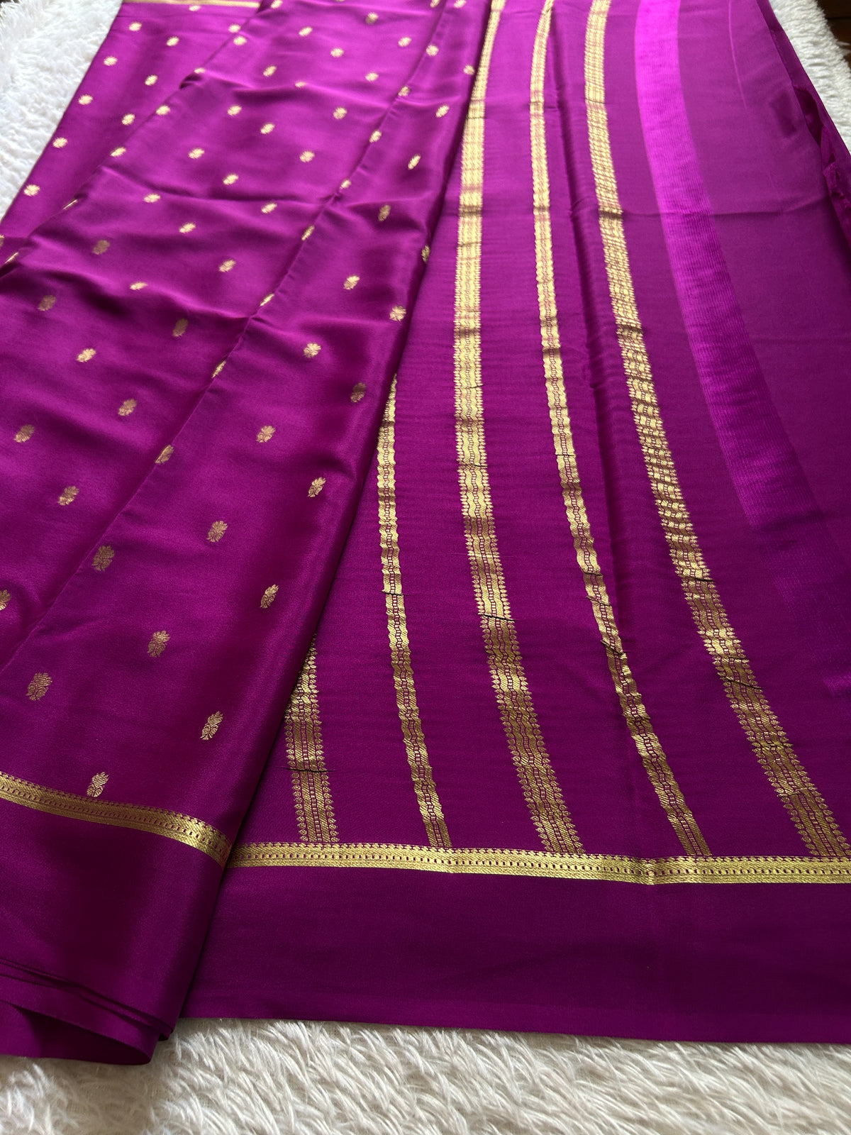 Sahana : Solid Dark magenta