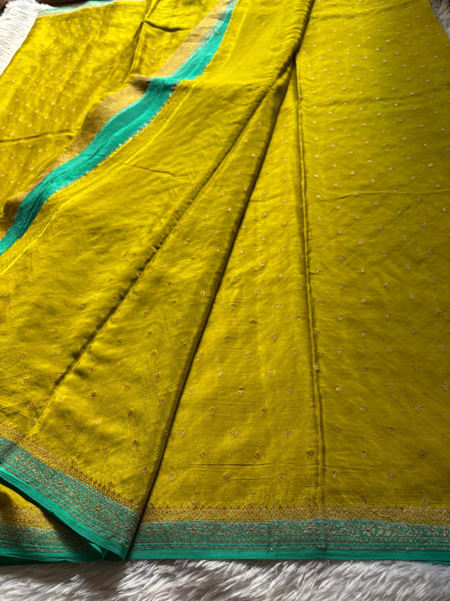 Deepali (2D) : Olive-sea green