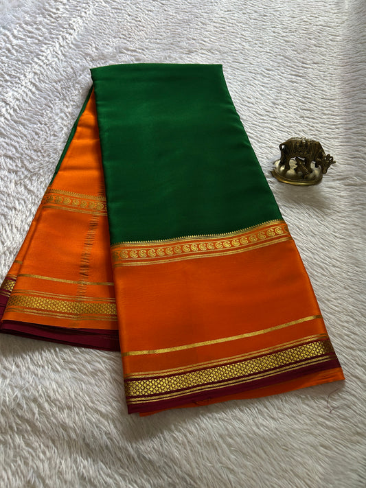 Triguna (3D) : Bottle green-orange-maroon