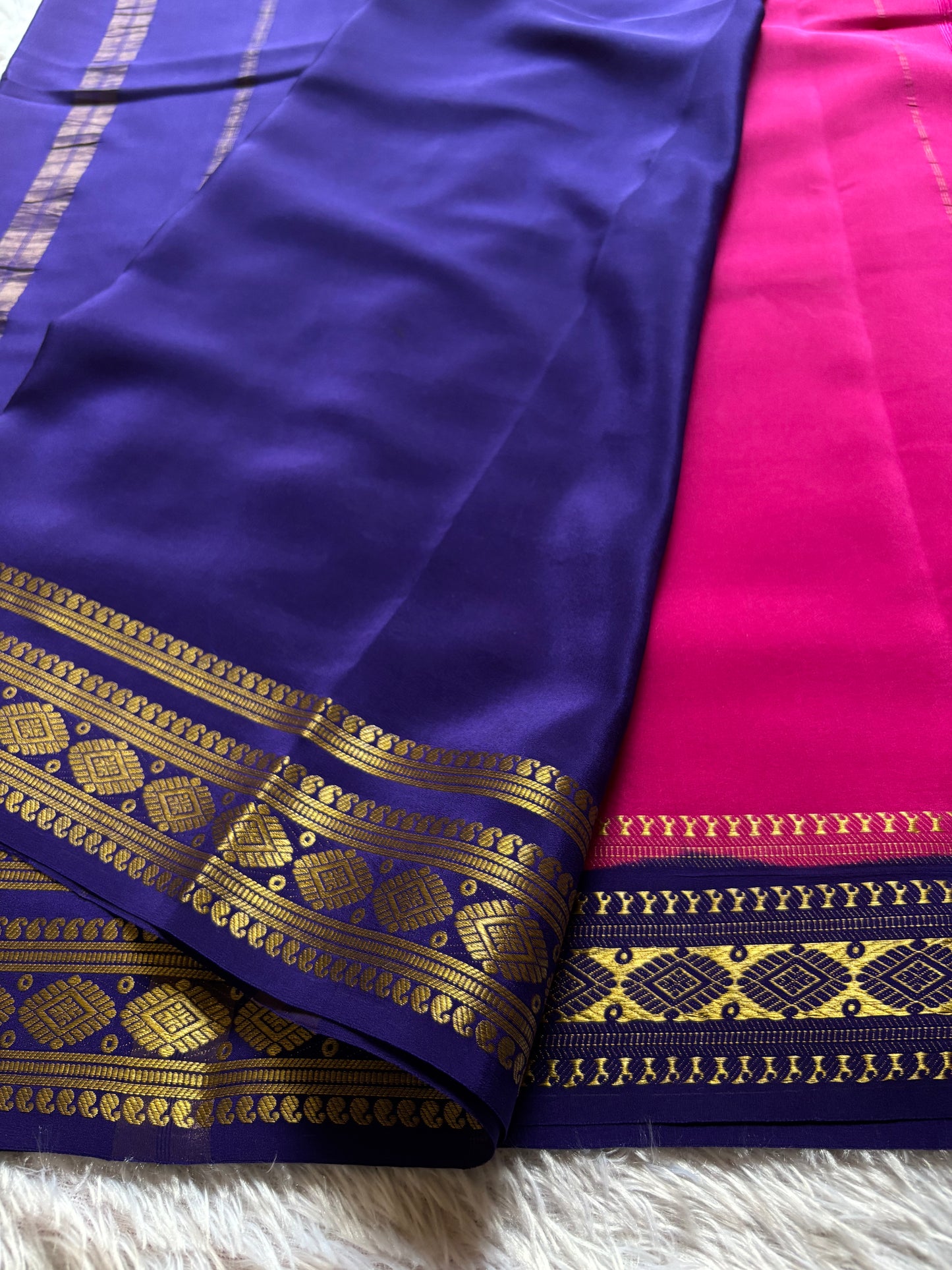 Rashmika (2D) : Pink-navy blue