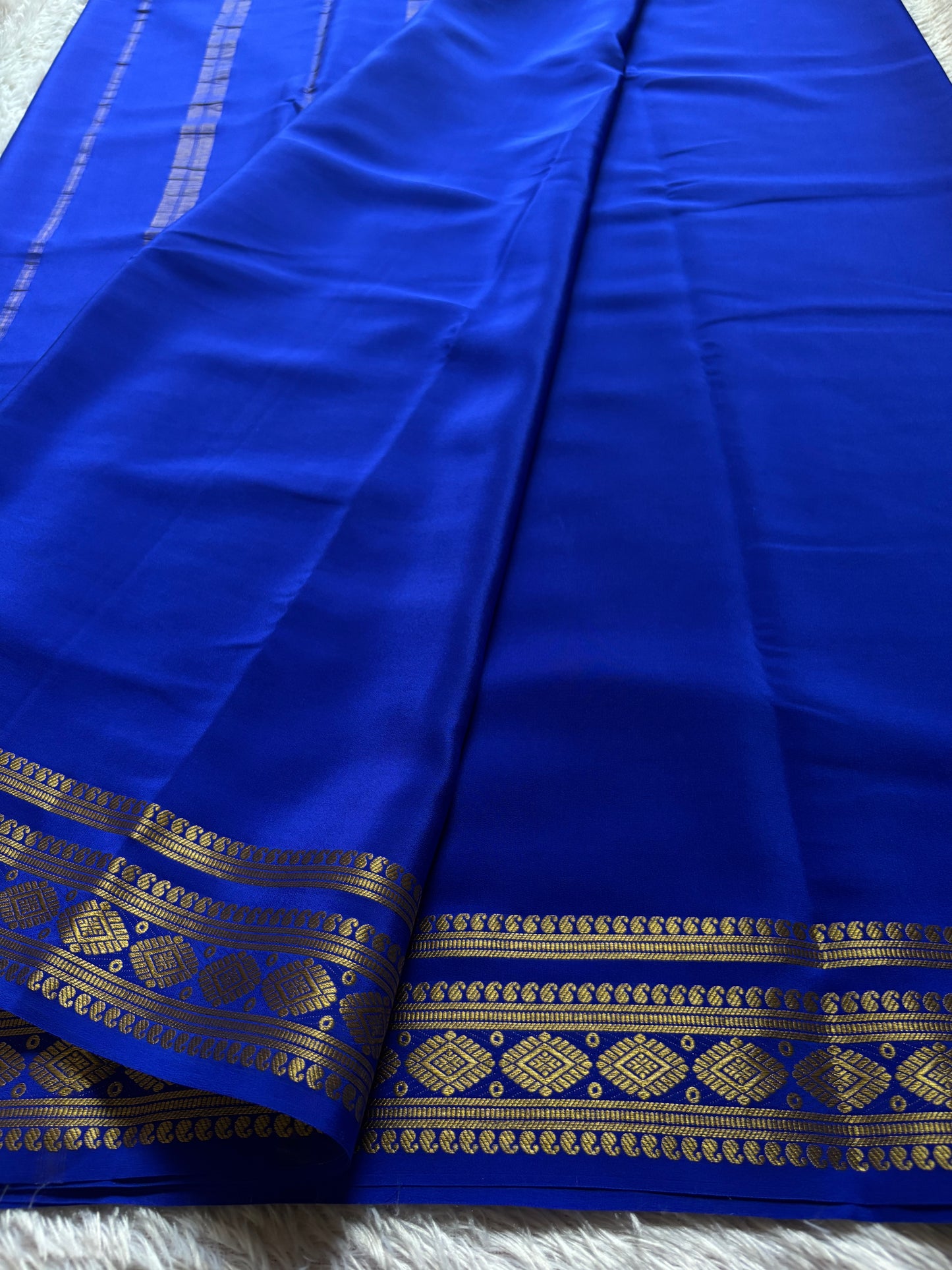 Rashmika : Solid Royal blue