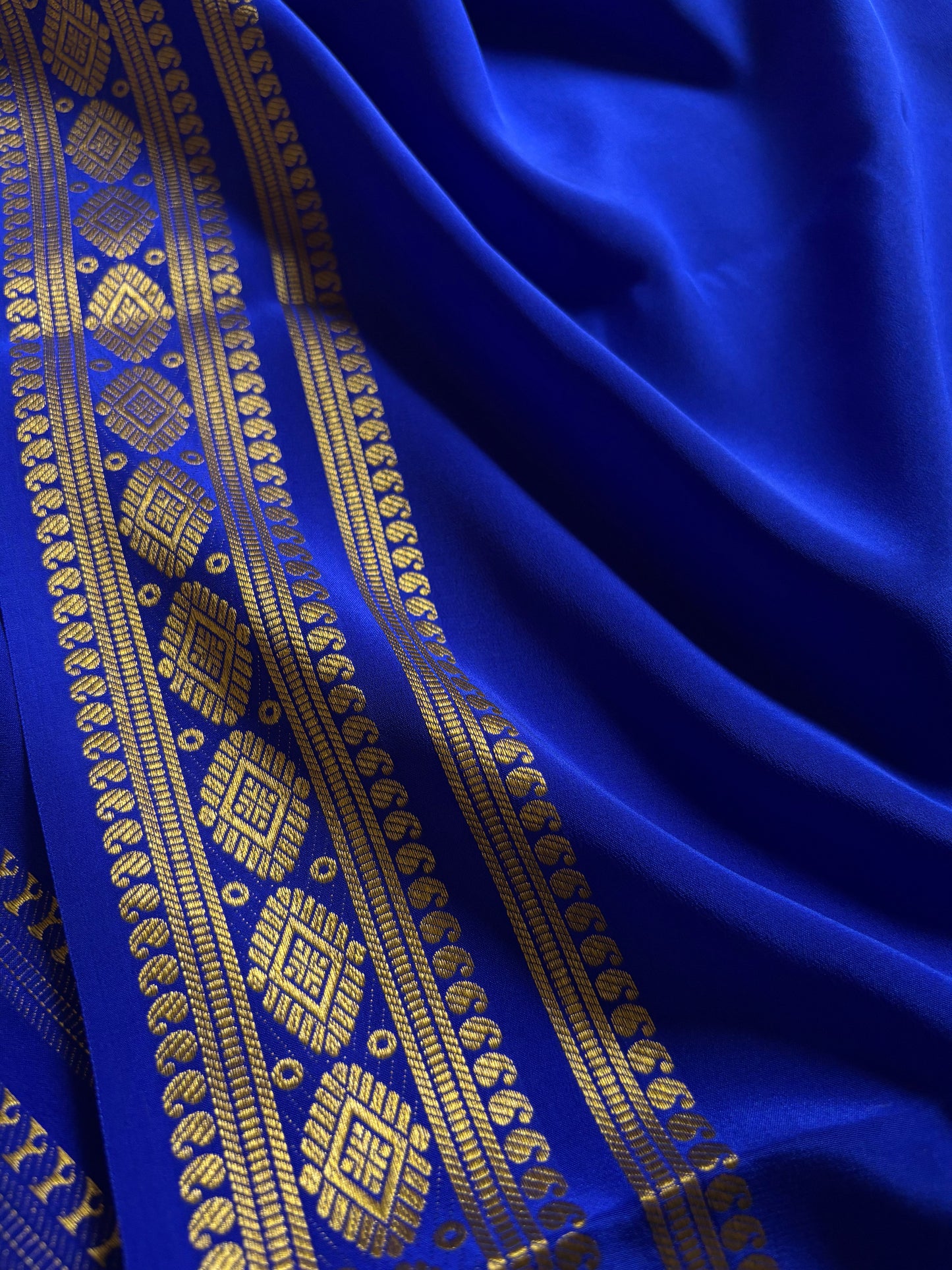 Rashmika : Solid Royal blue