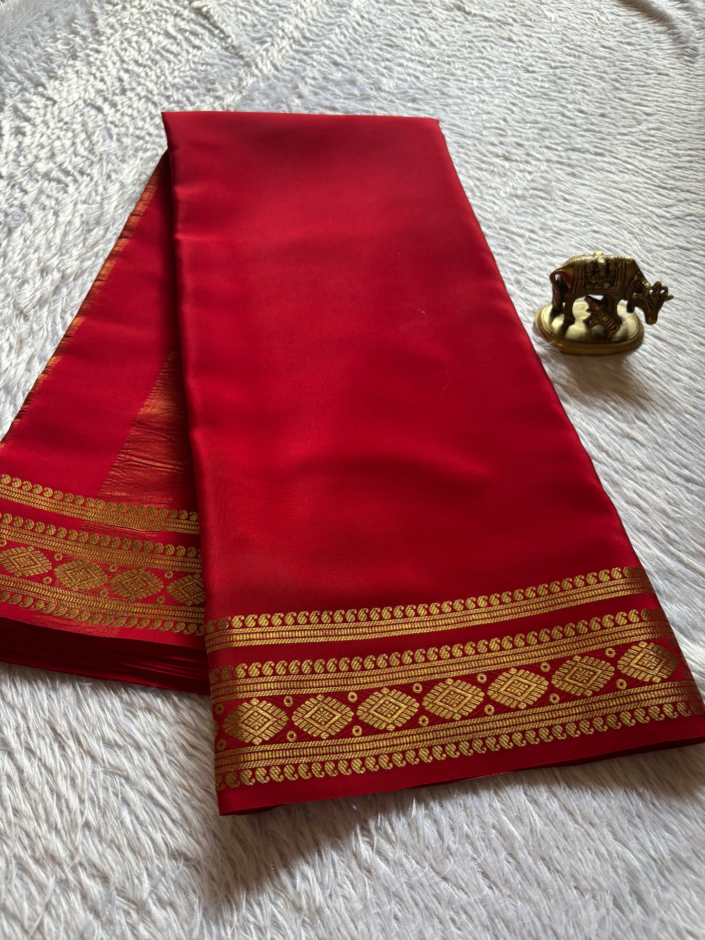 Rashmika : Solid Red