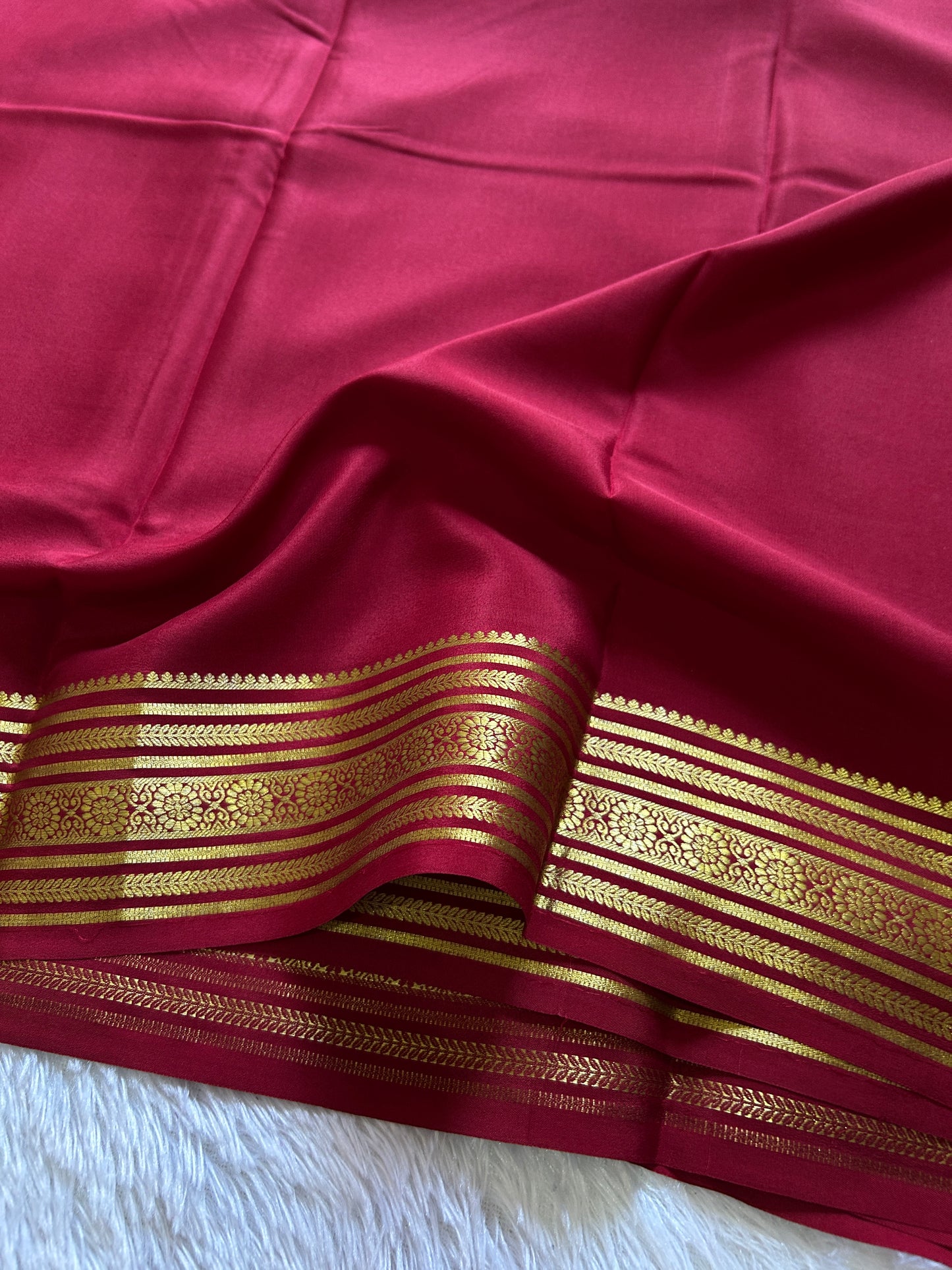 Devika : Solid maroon