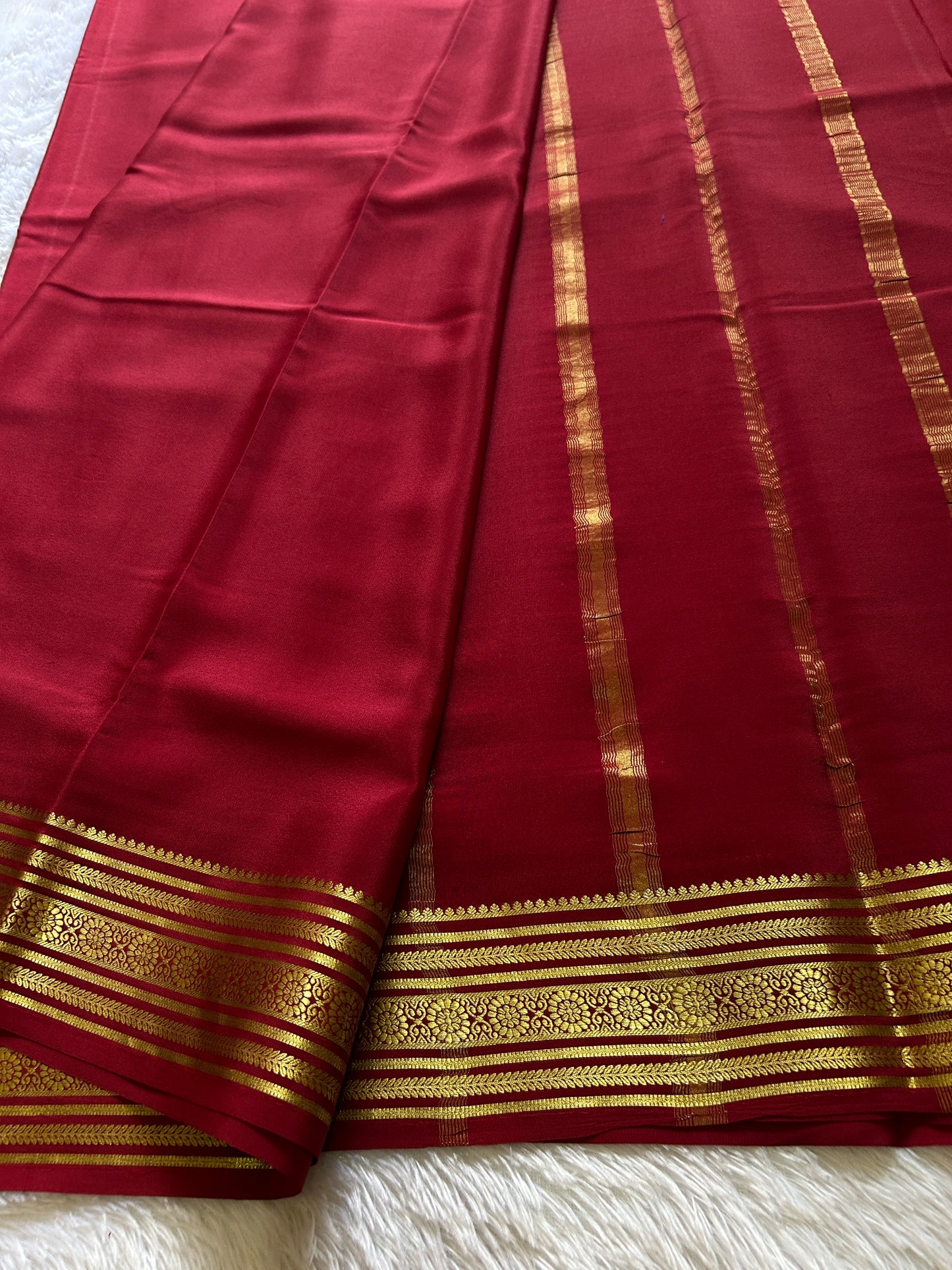 Devika : Solid maroon
