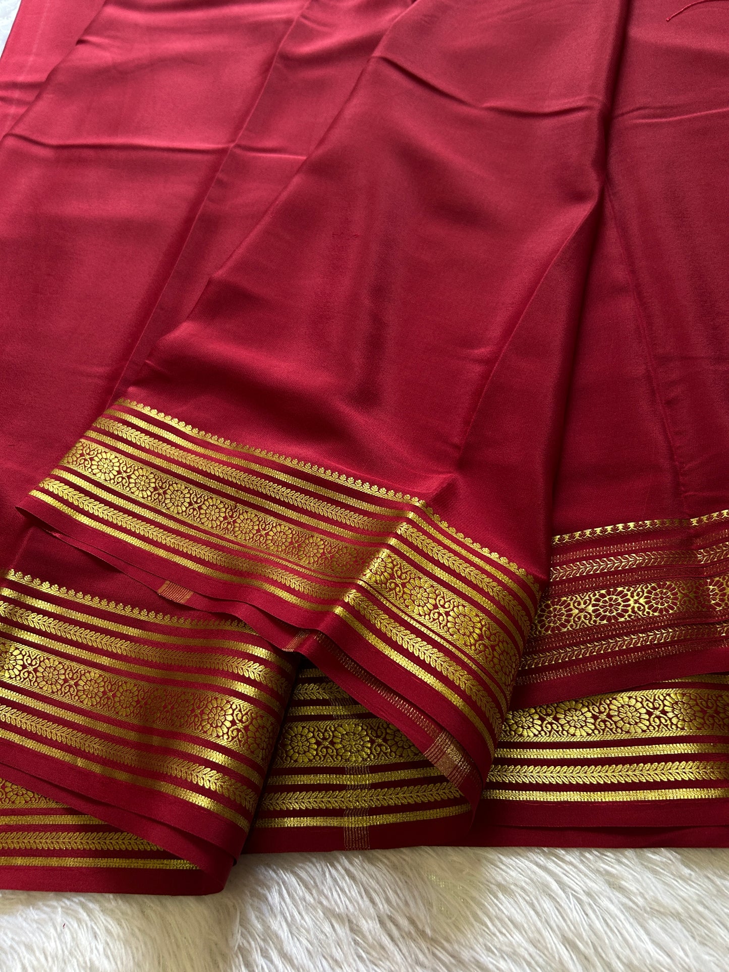 Devika : Solid maroon