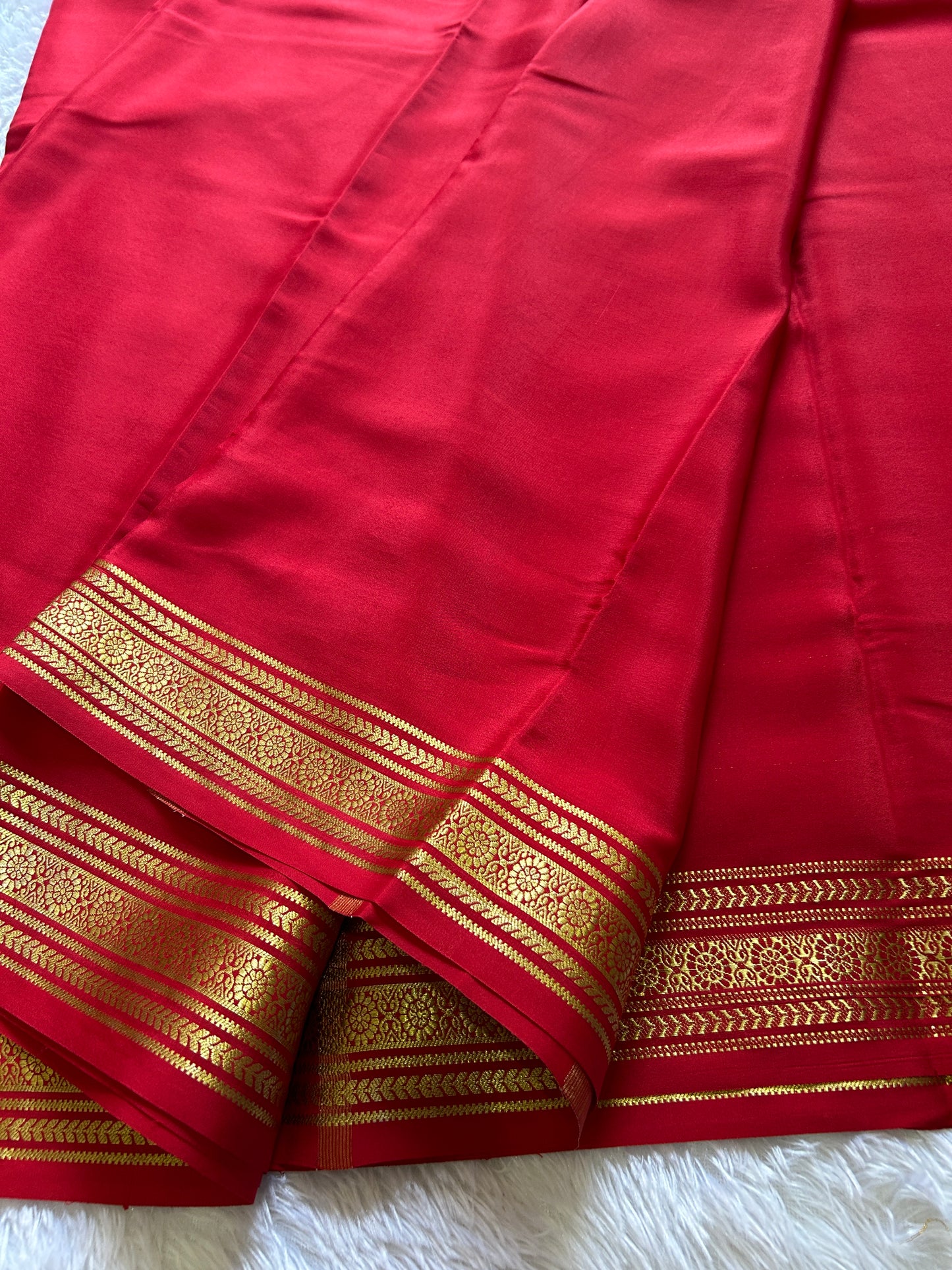 Devika : Solid red