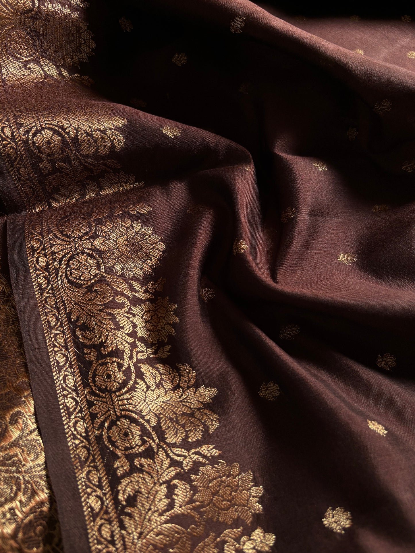Banarasi Chiniya : Solid Chocolate brown