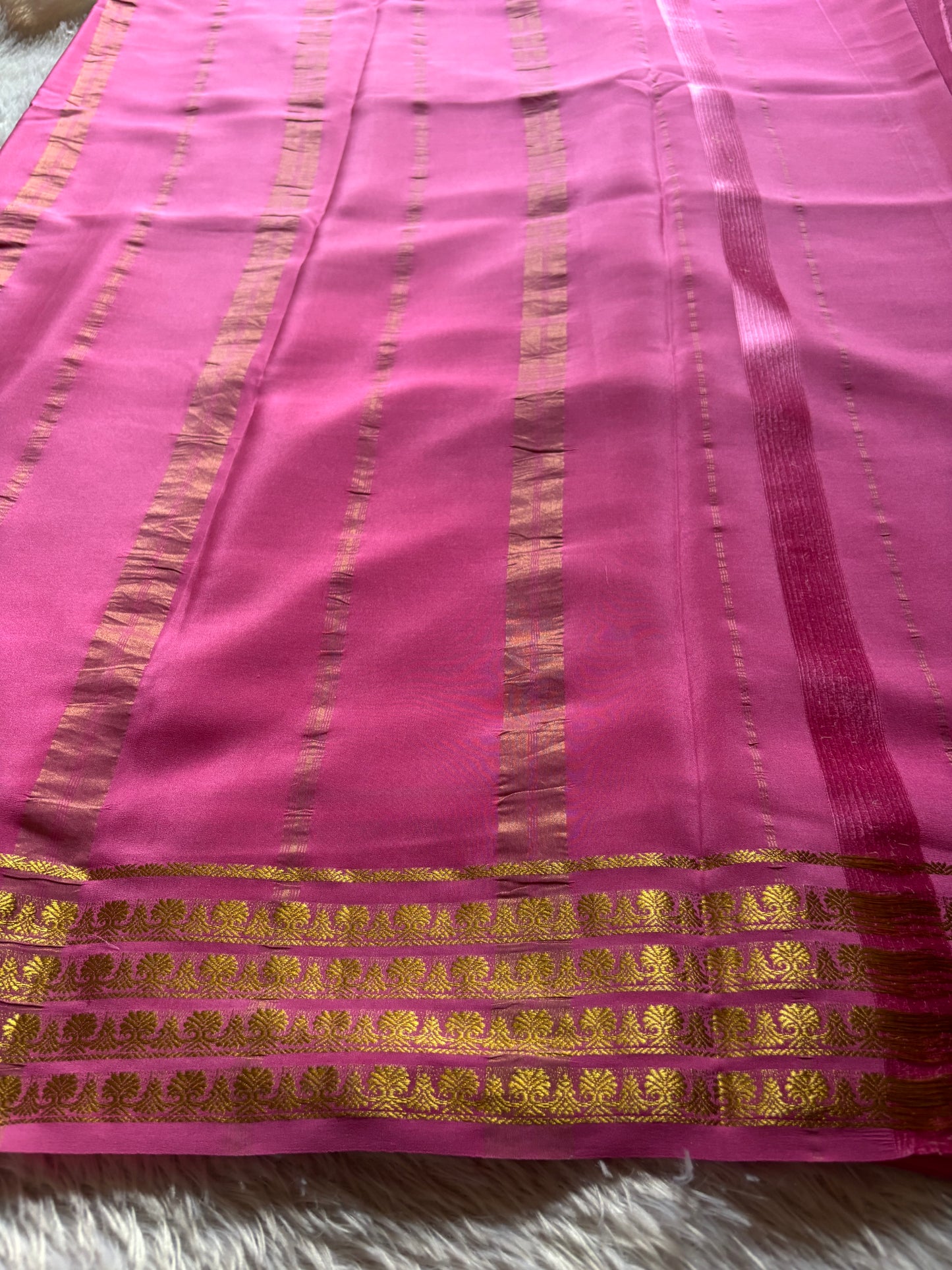 Mohana : Solid Bright pink