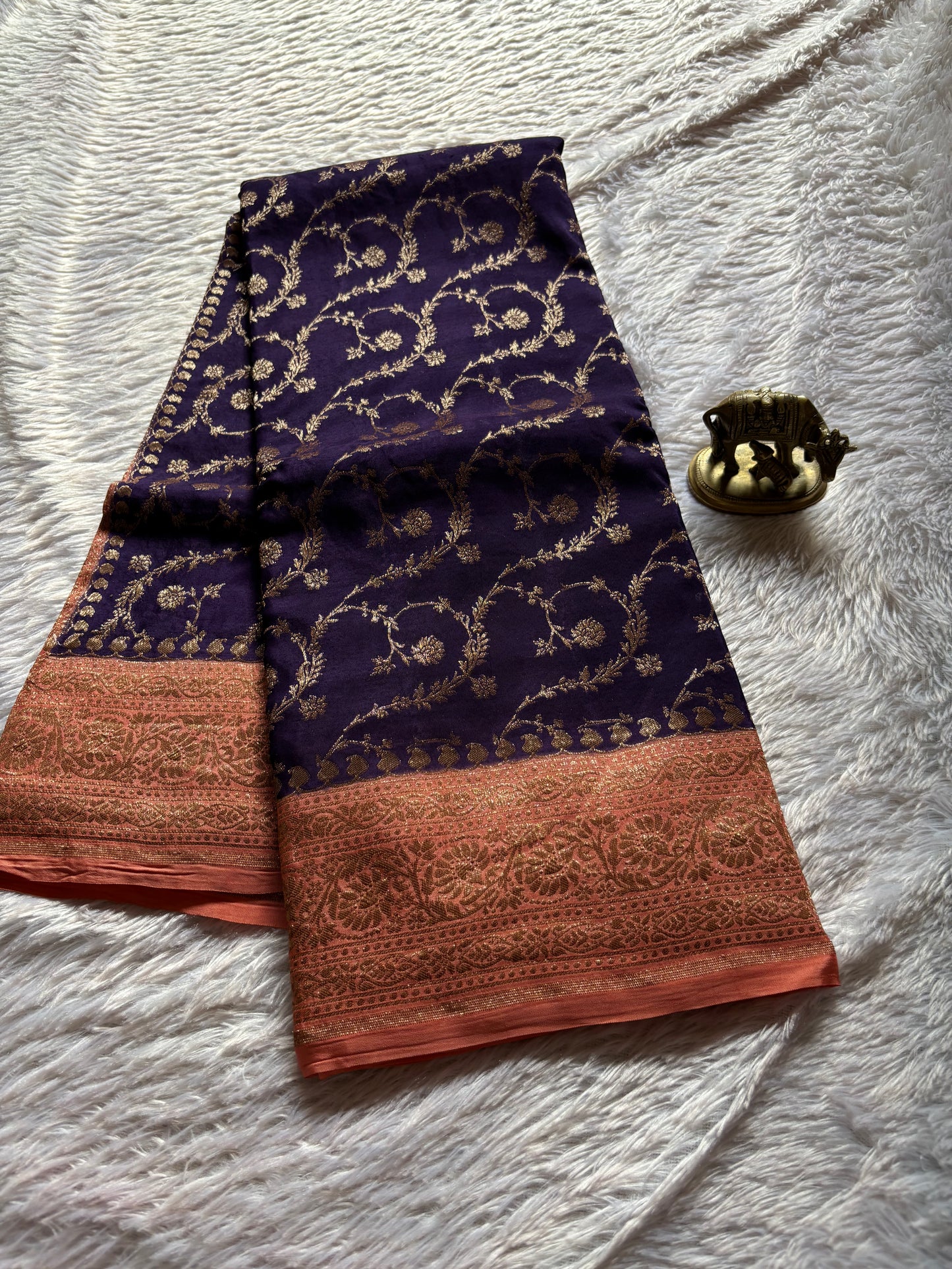SCB06 (2D) : Dark violet-peach