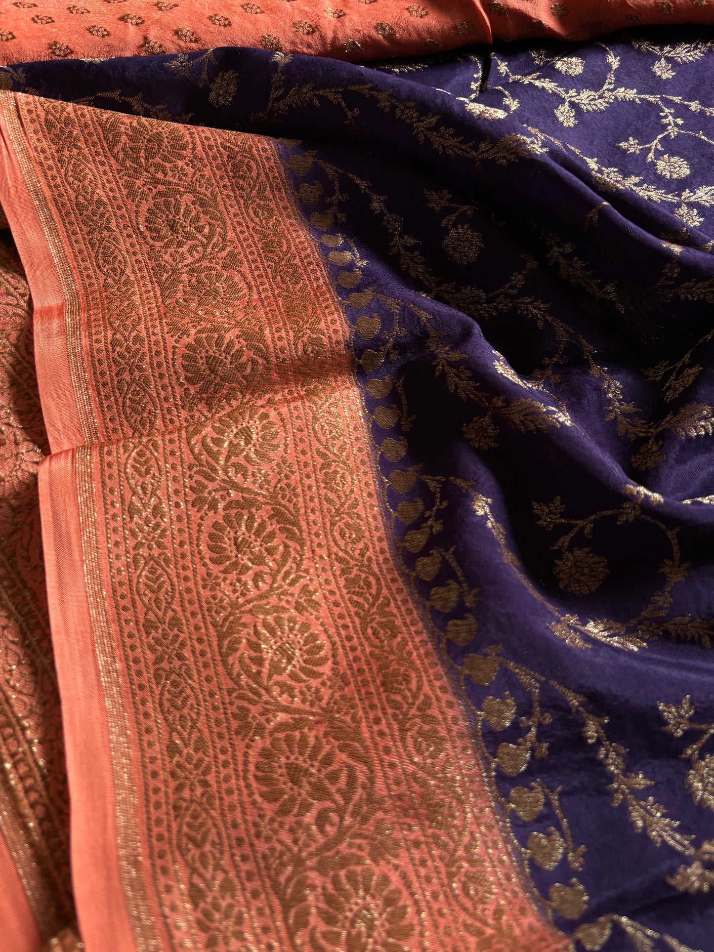 SCB06 (2D) : Dark violet-peach