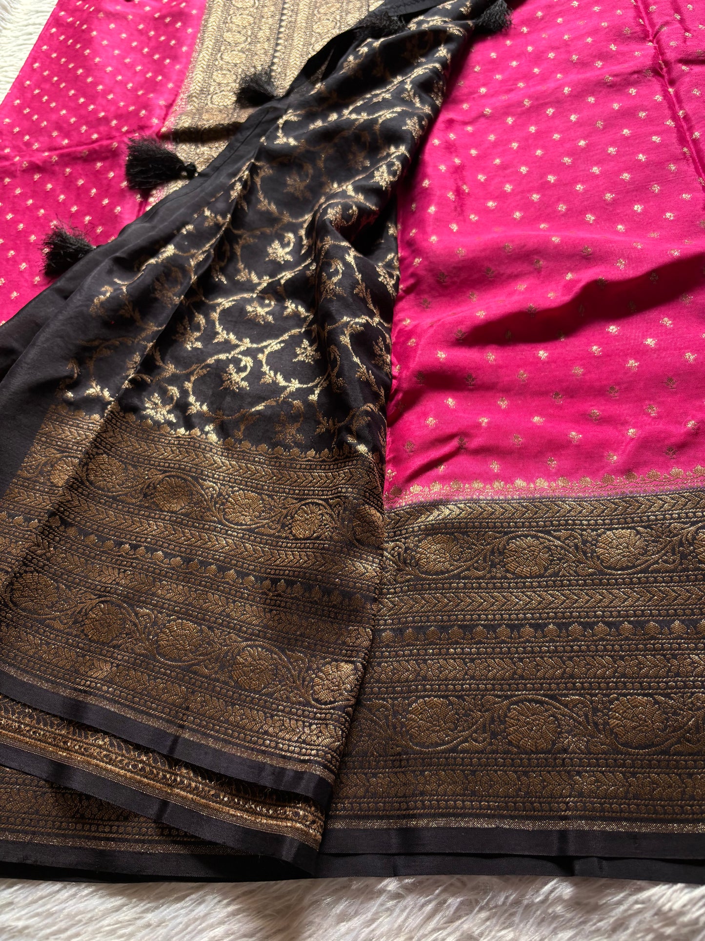 SCB04 (2D) : Rani pink-black