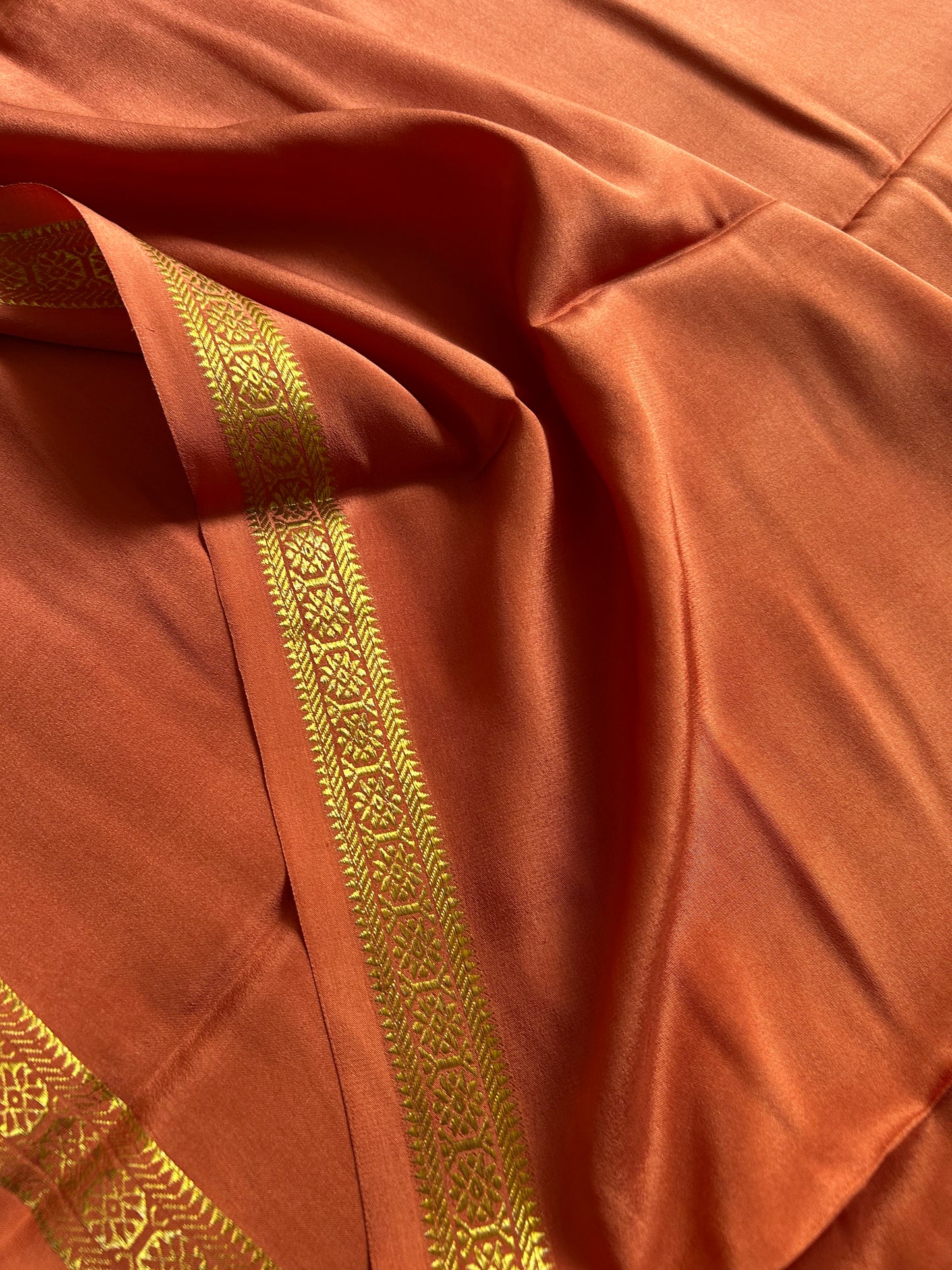 Rudrakshi : Solid Rust brown