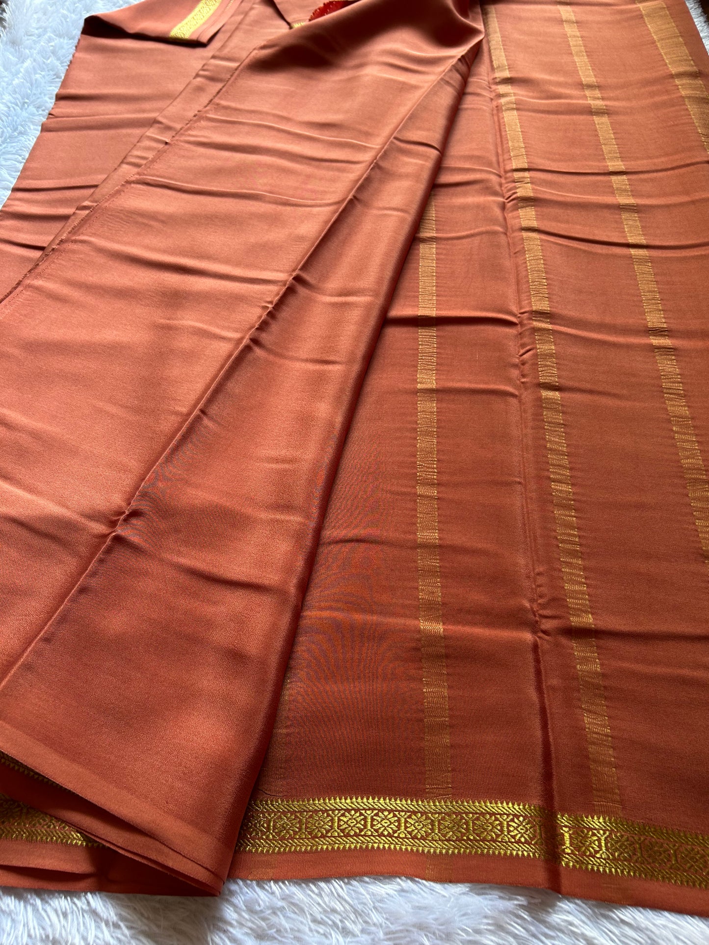 Rudrakshi : Solid Rust brown