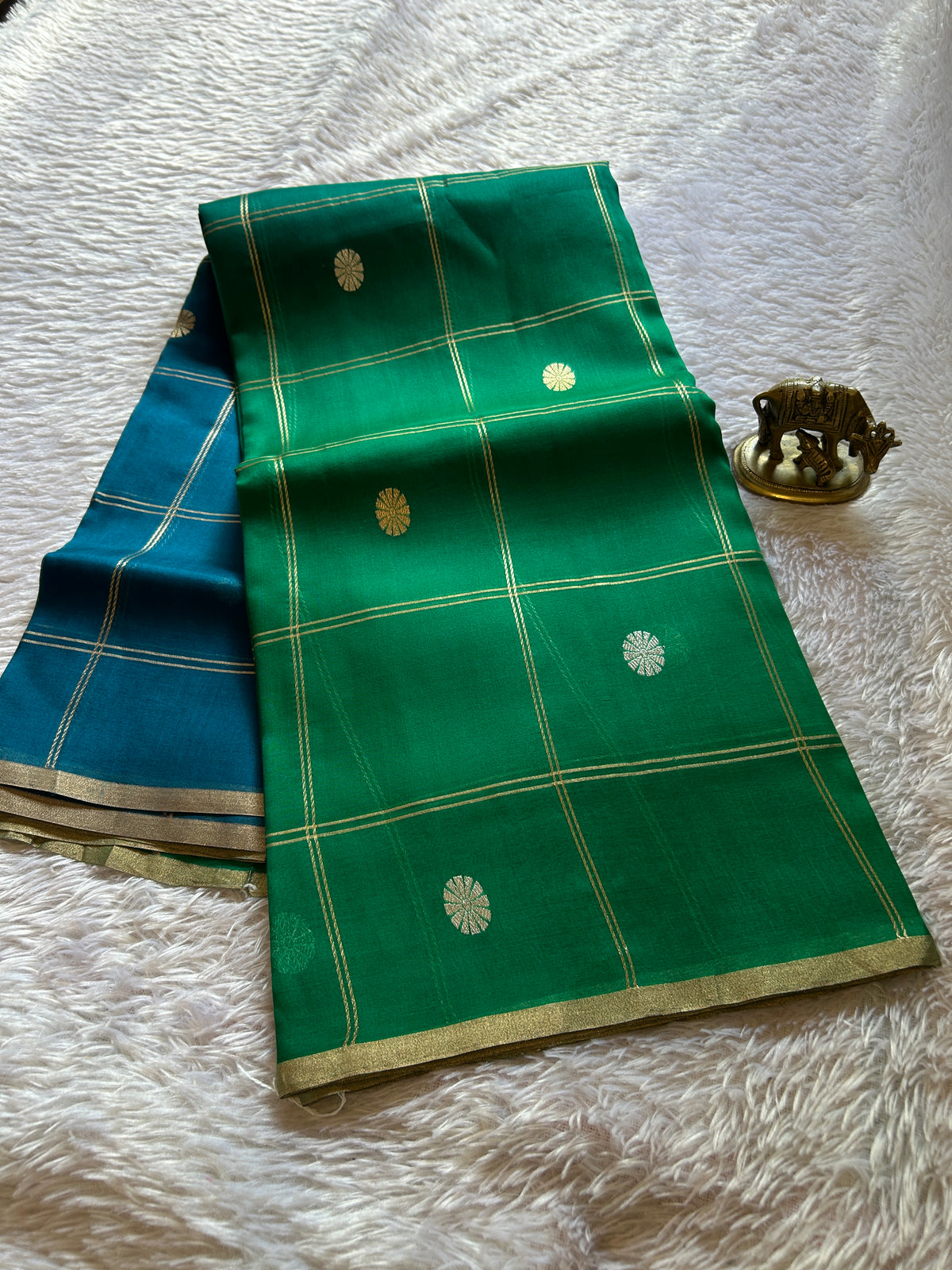 Chandini (2D) : Blue-green