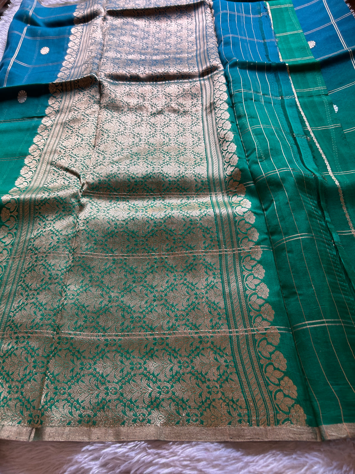 Chandini (2D) : Blue-green