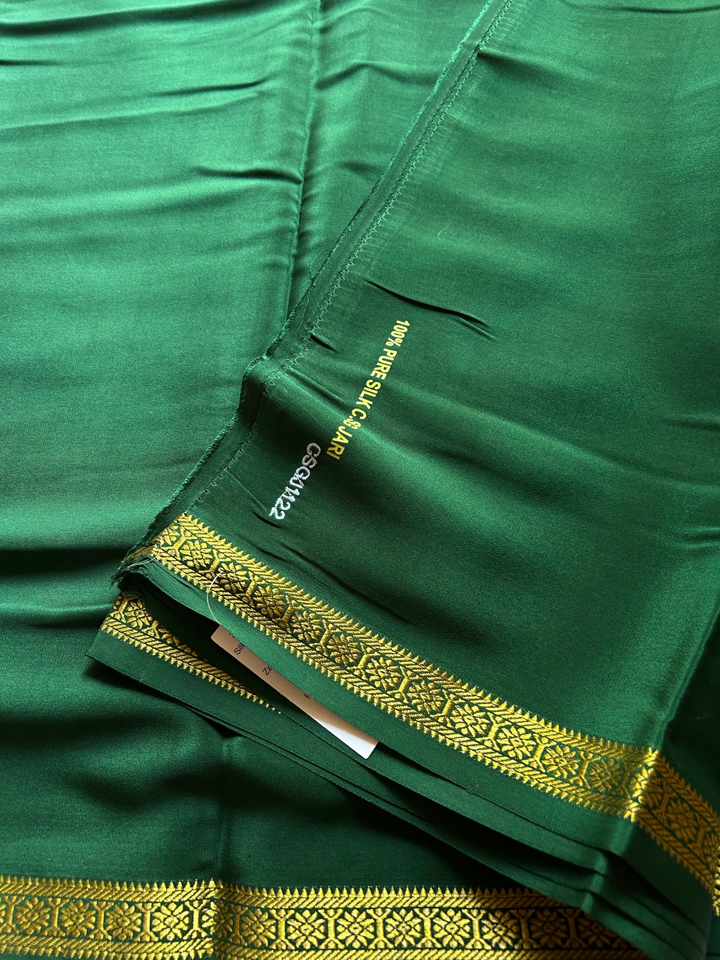 Rudrakshi : Solid Dark green
