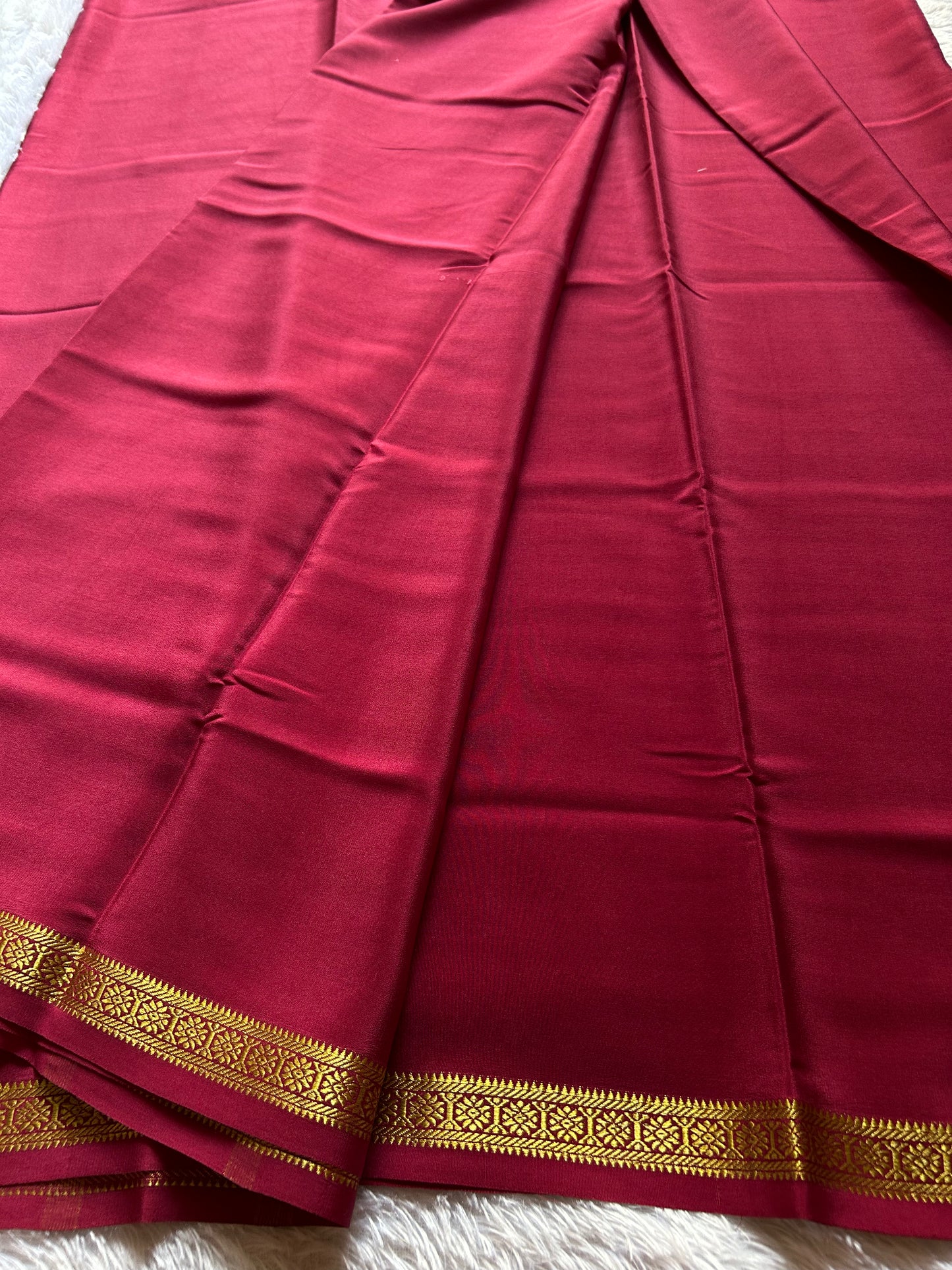 Rudrakshi : Solid Maroon