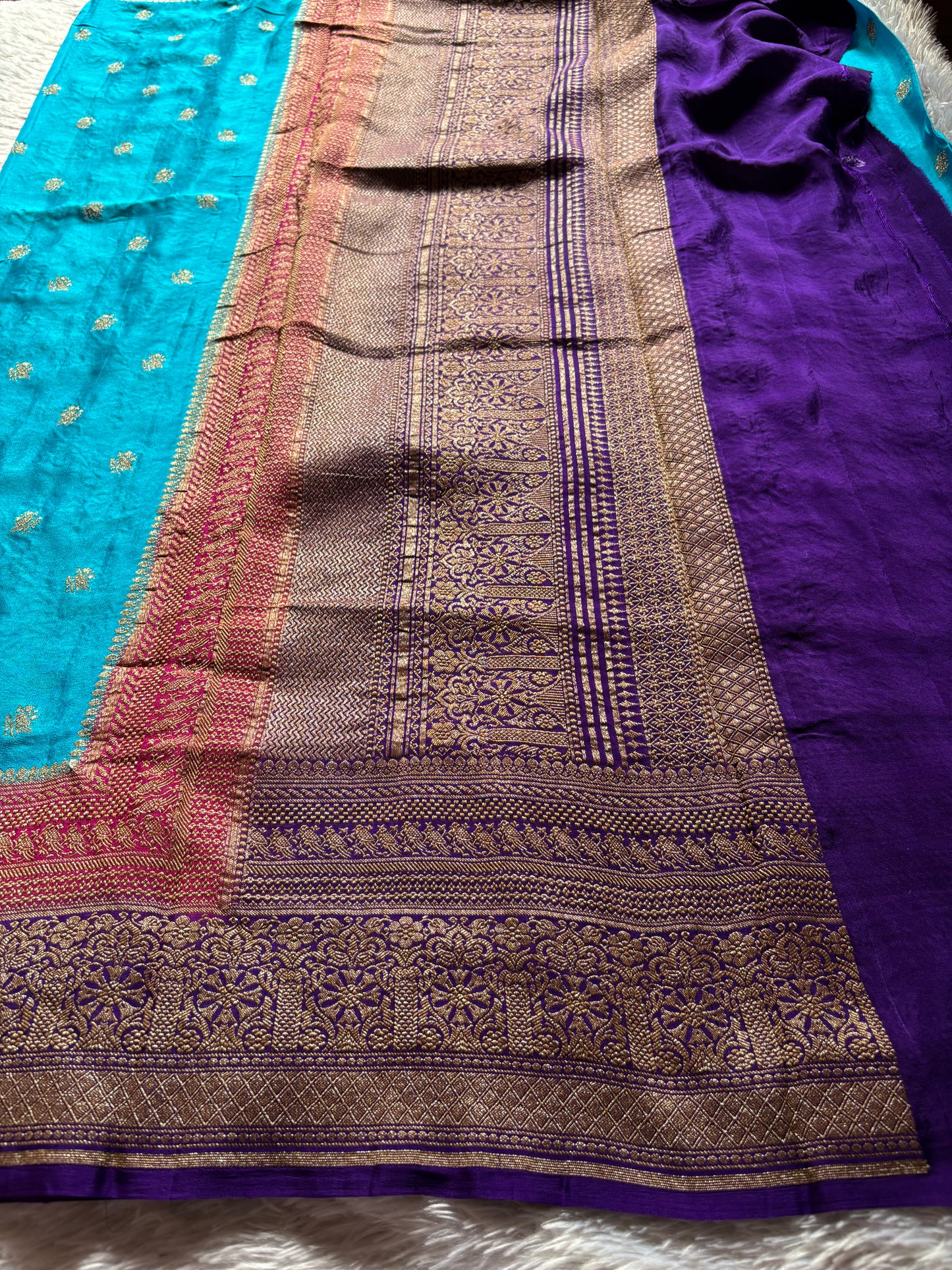 Triskika (3D) : Ananda blue-pink-violet