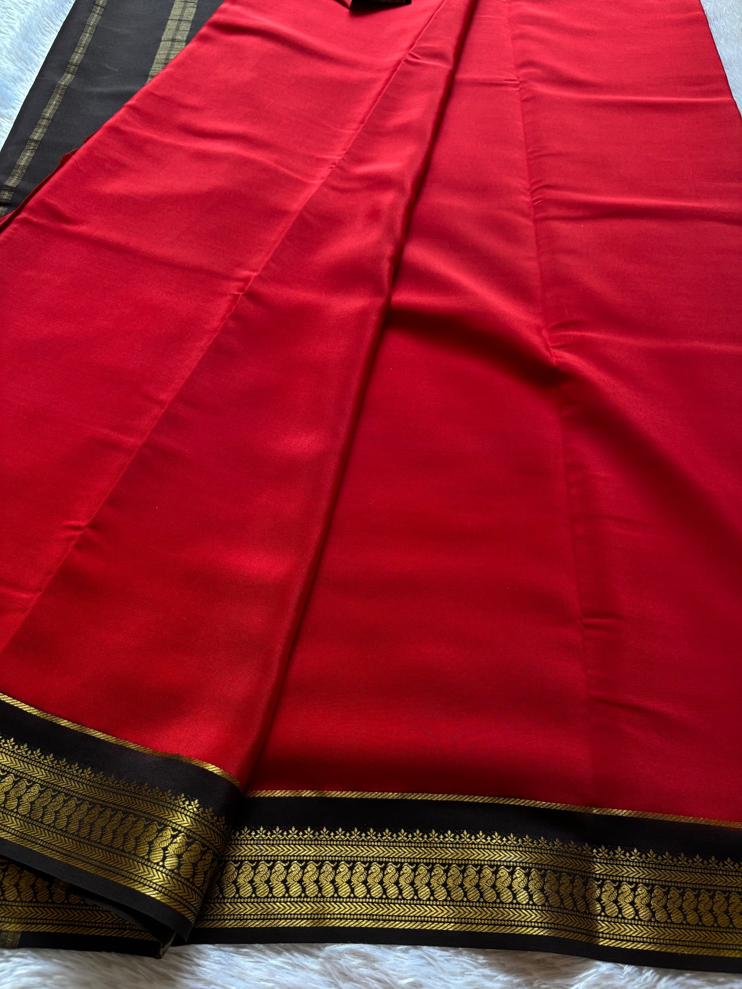 Mayuri (2D) : Red-black