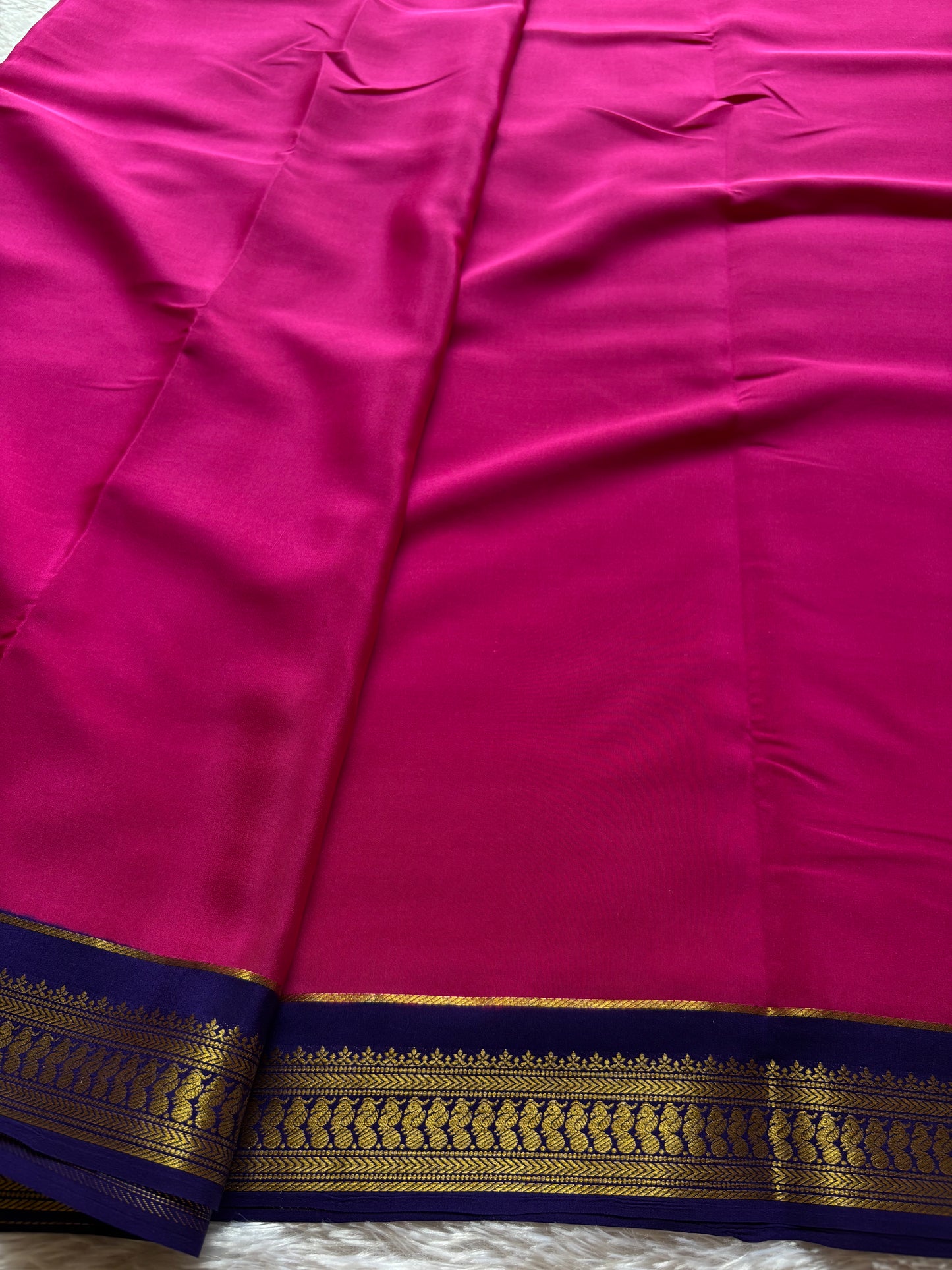 Mayuri (2D) : Pink-dark blue