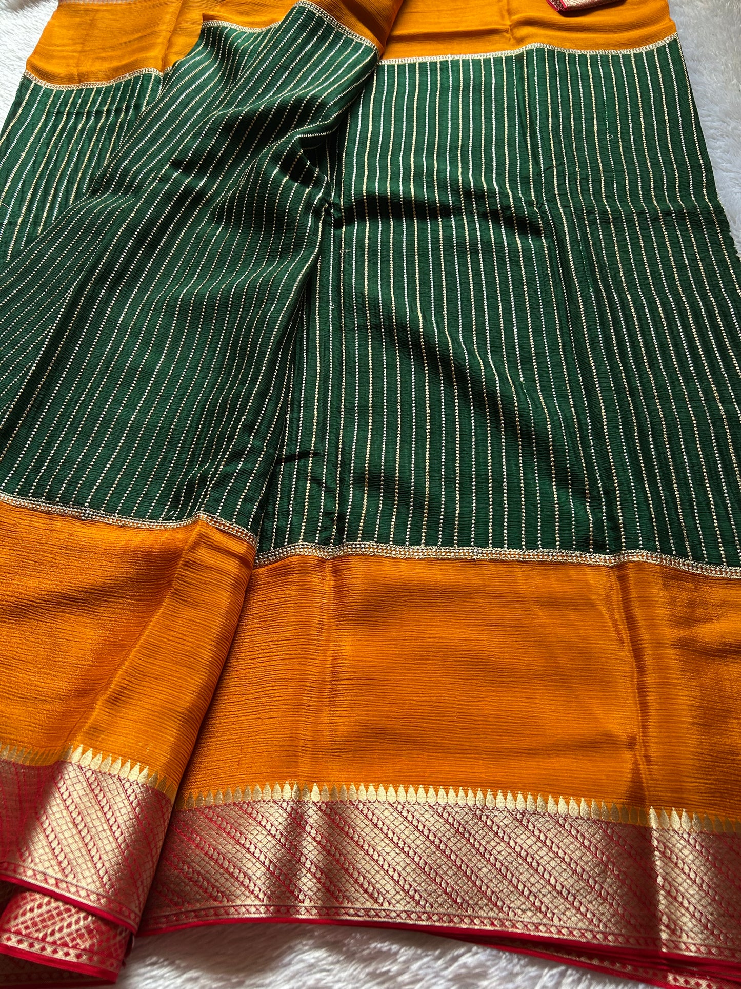 SS110 (3D) : Dark green-orange-red