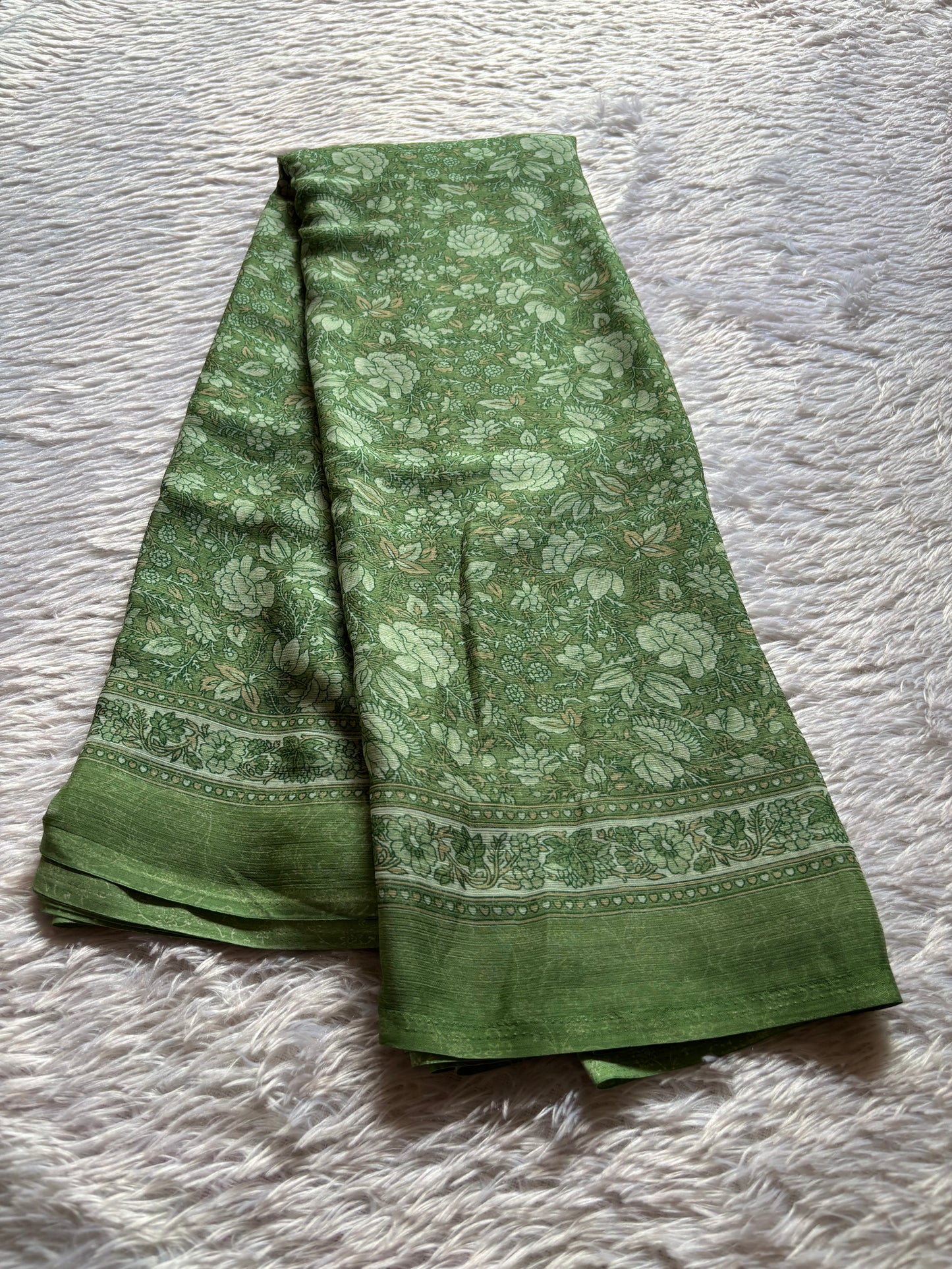 SS110 : Printed Pista green