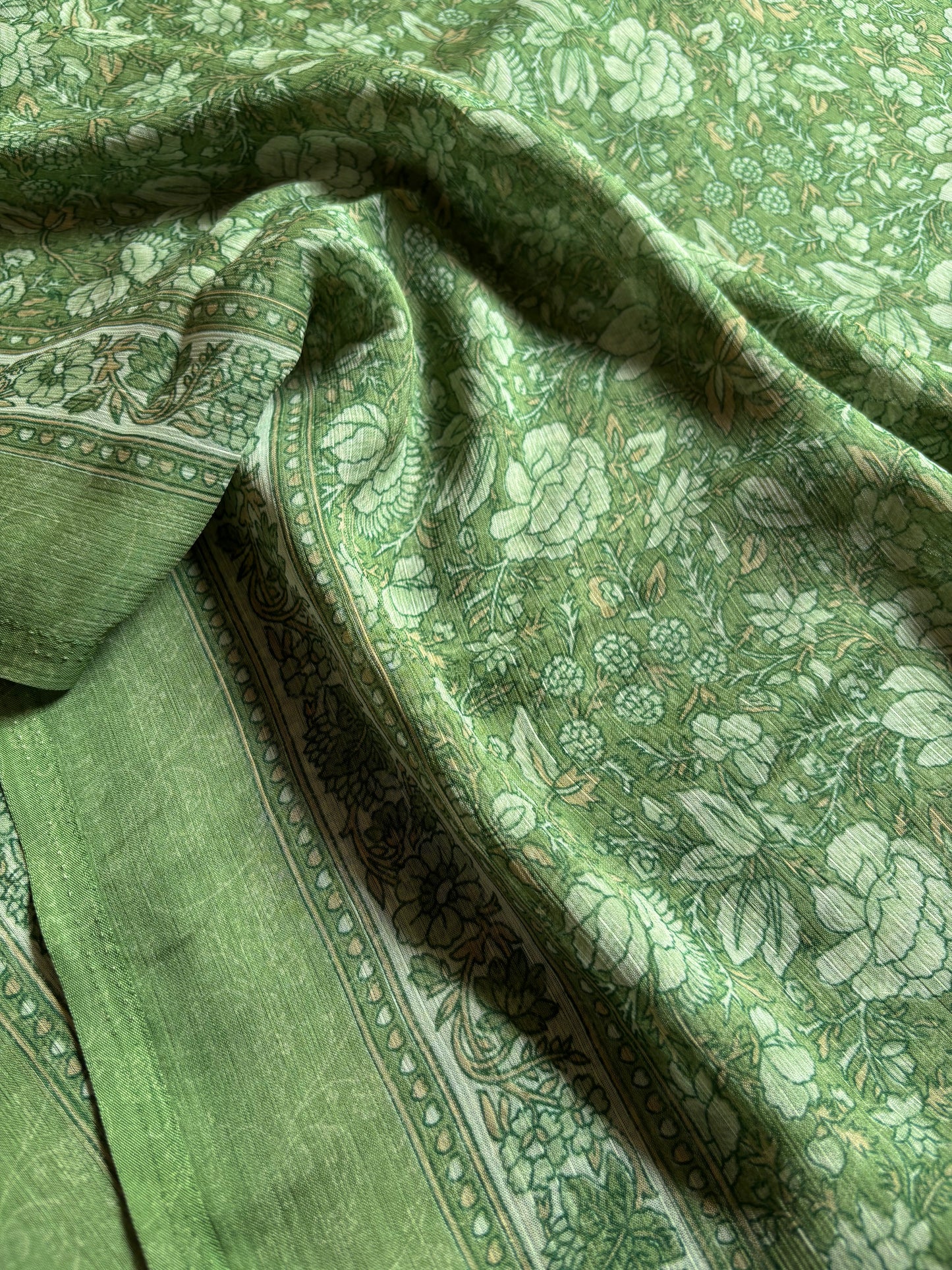 SS110 : Printed Pista green