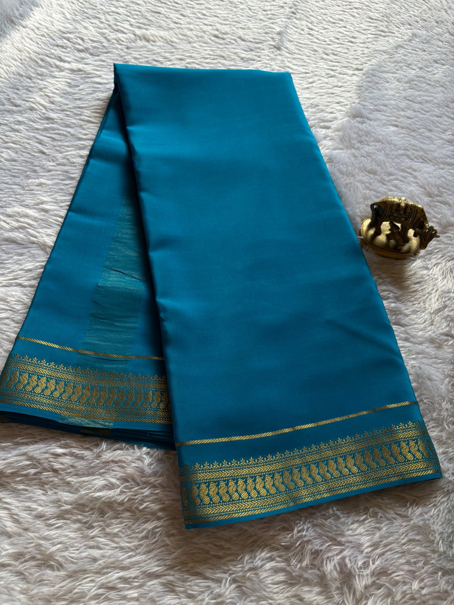 Mayuri : Solid Ananda blue