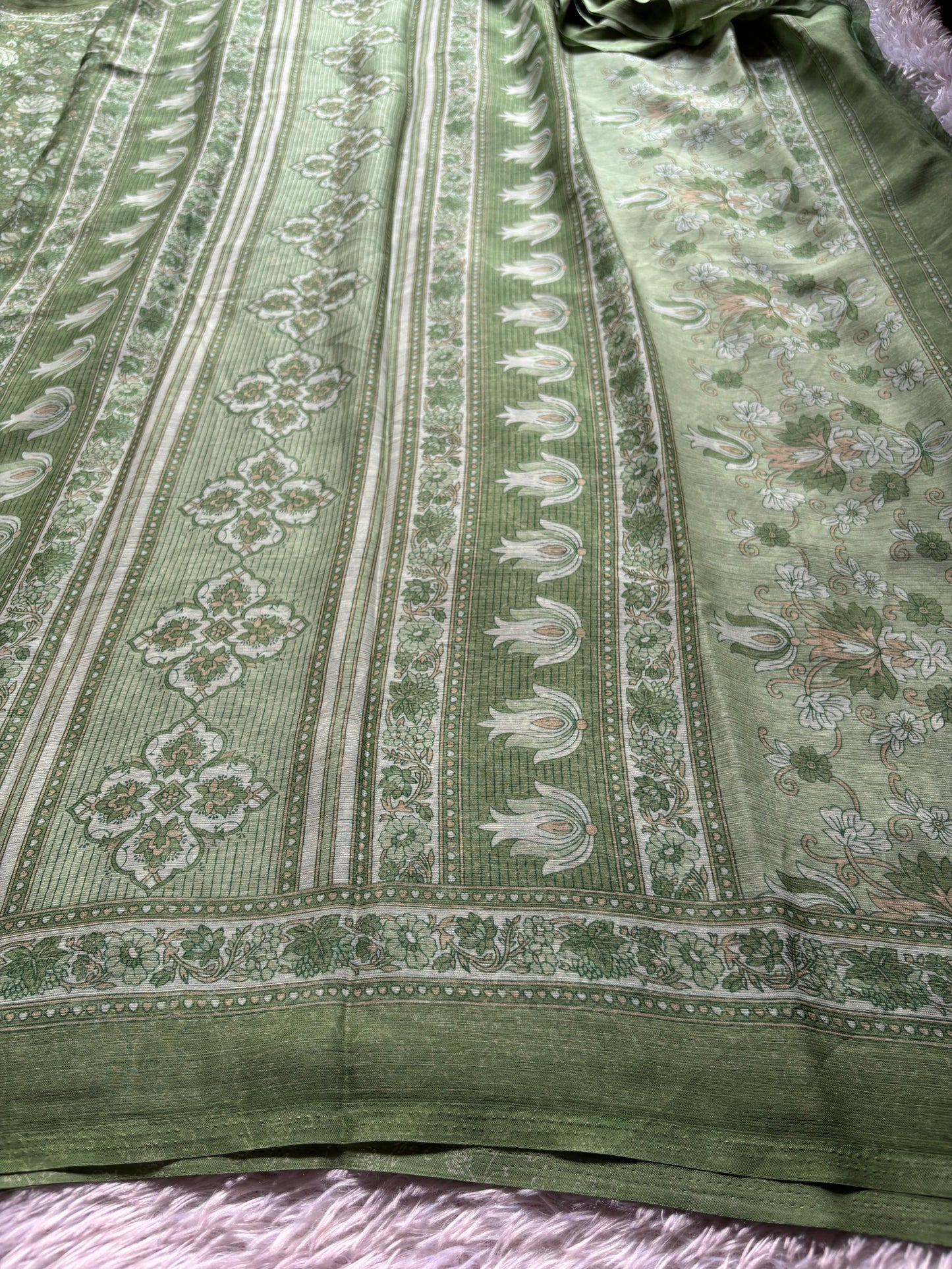 SS110 : Printed Pista green