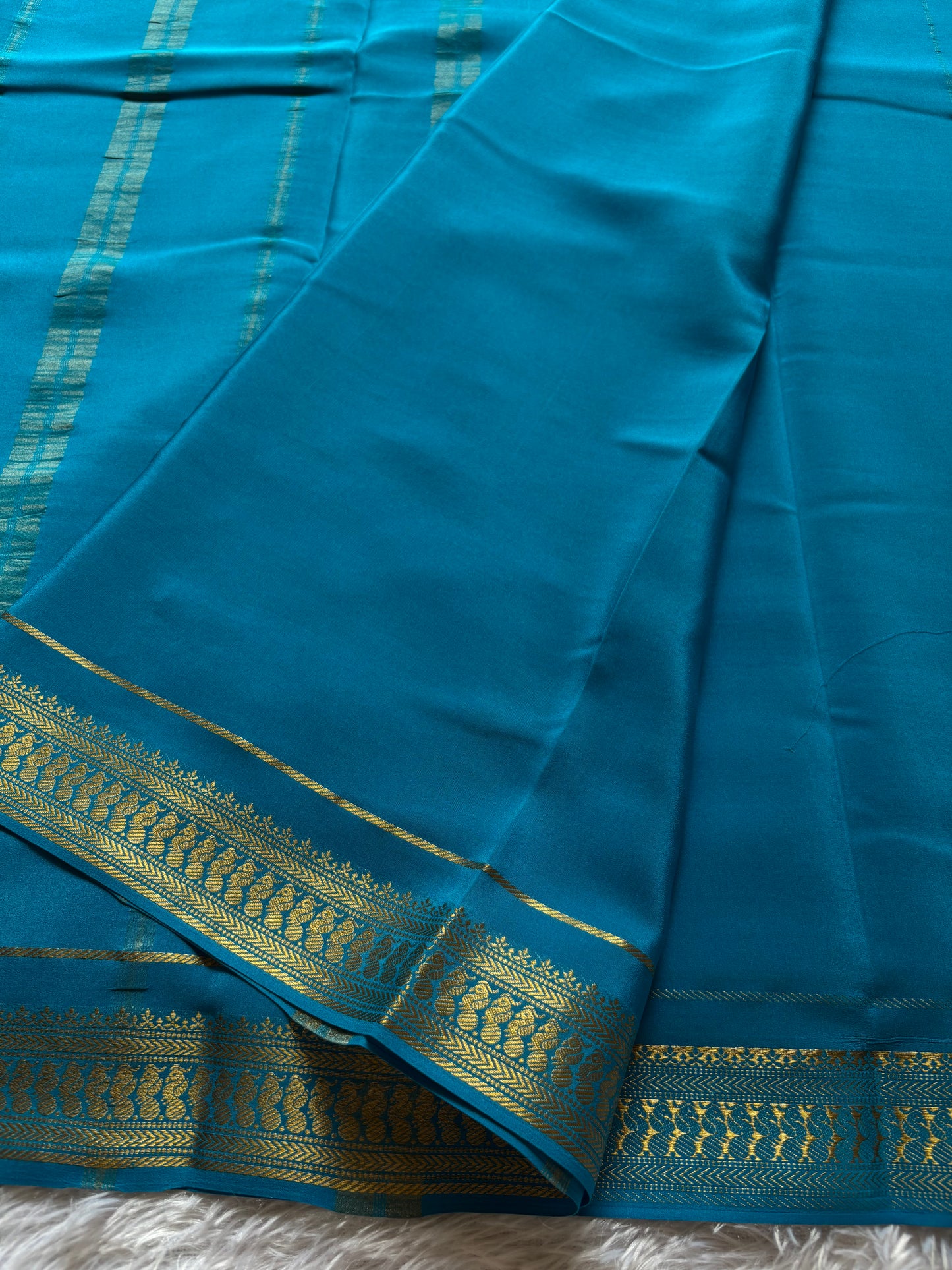 Mayuri : Solid Ananda blue
