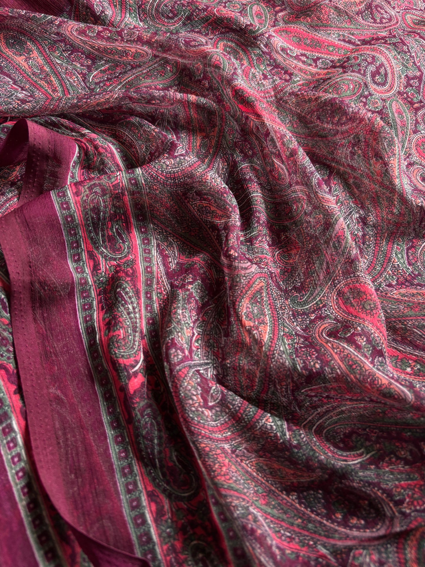 SS110 : Printed Burgundy