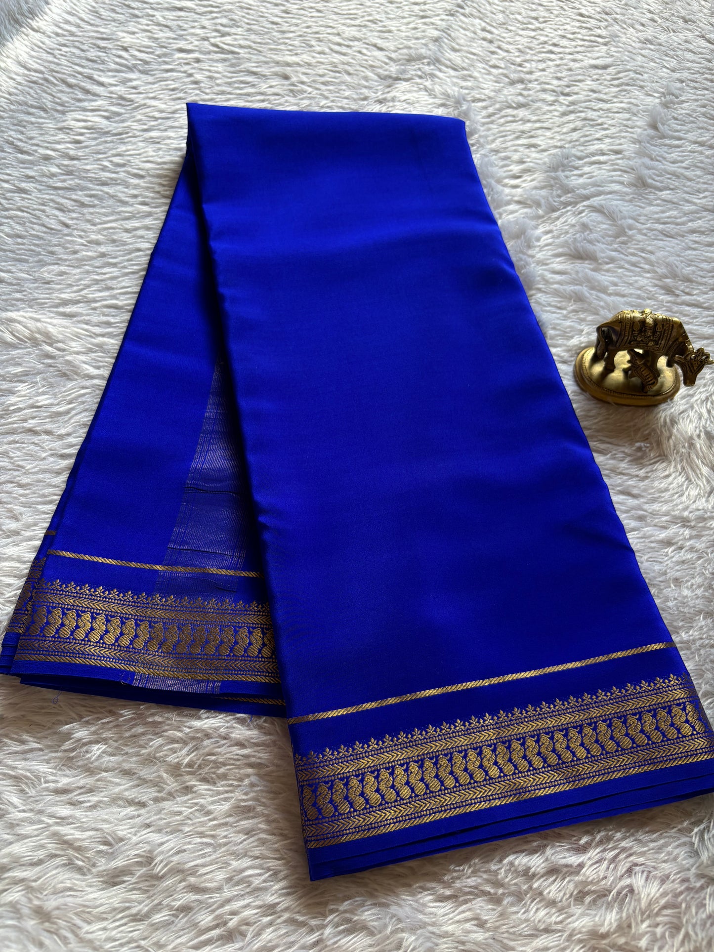 Mayuri : Solid Royal blue