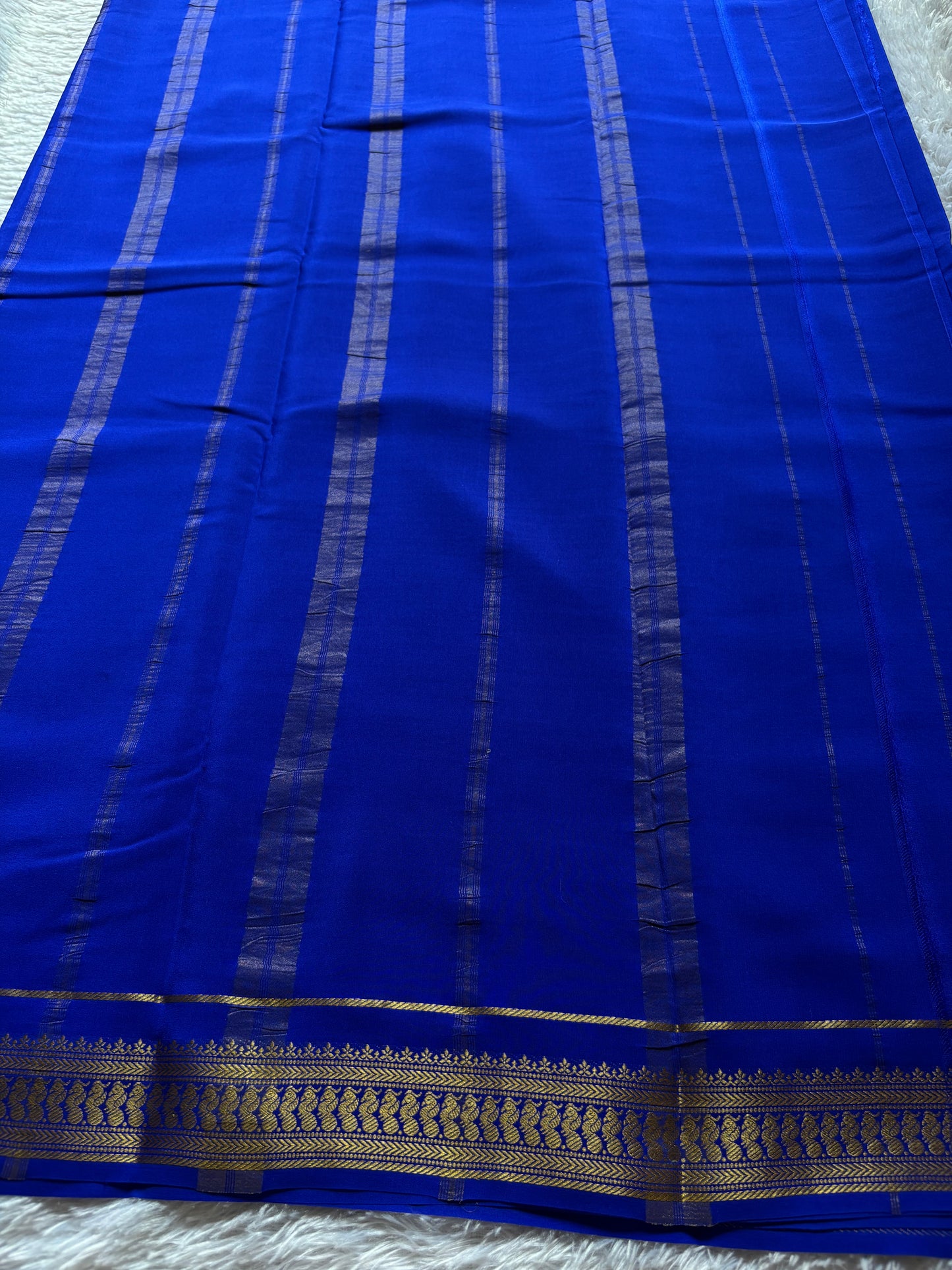 Mayuri : Solid Royal blue