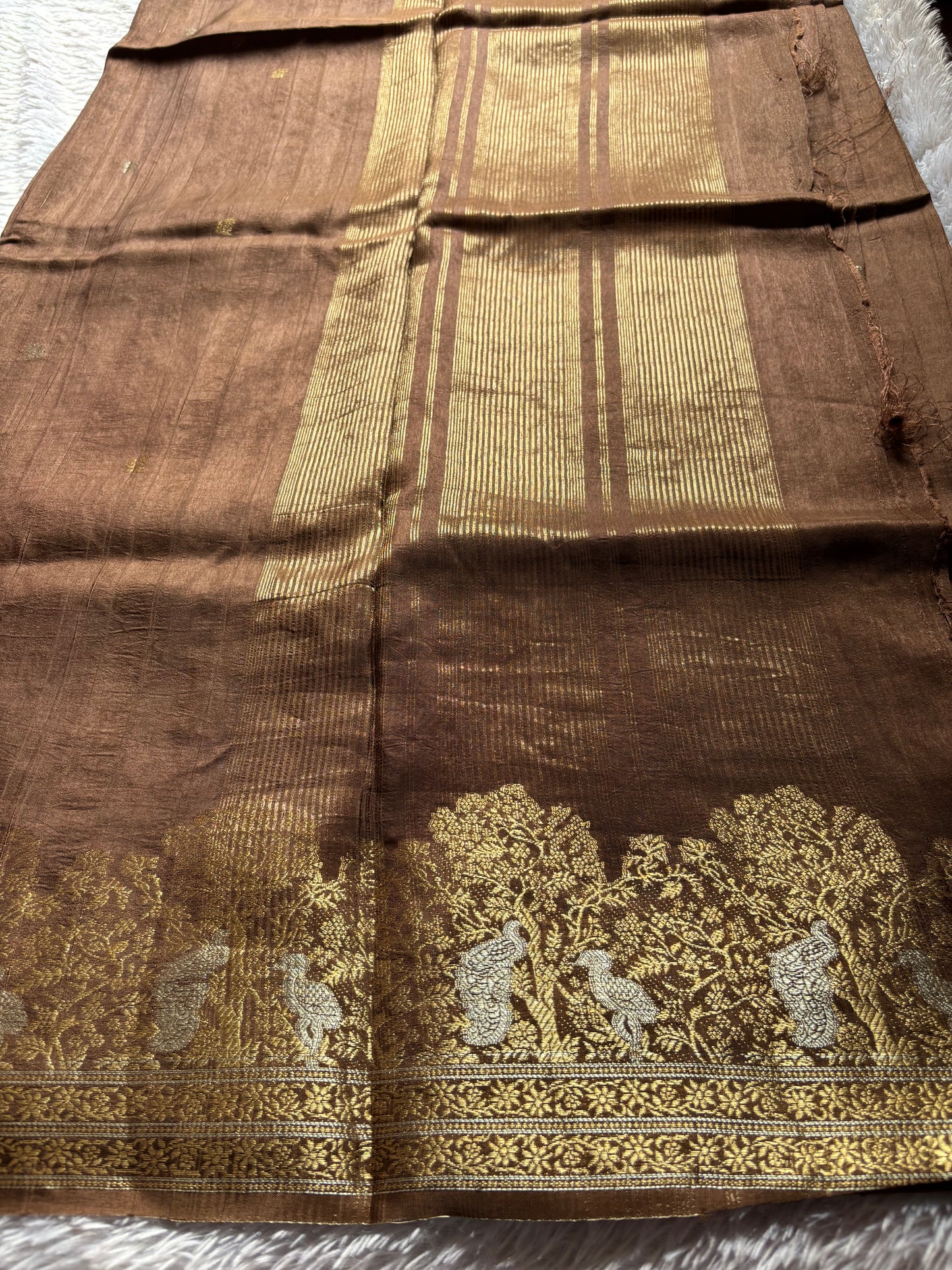 SS127 : Solid Brown