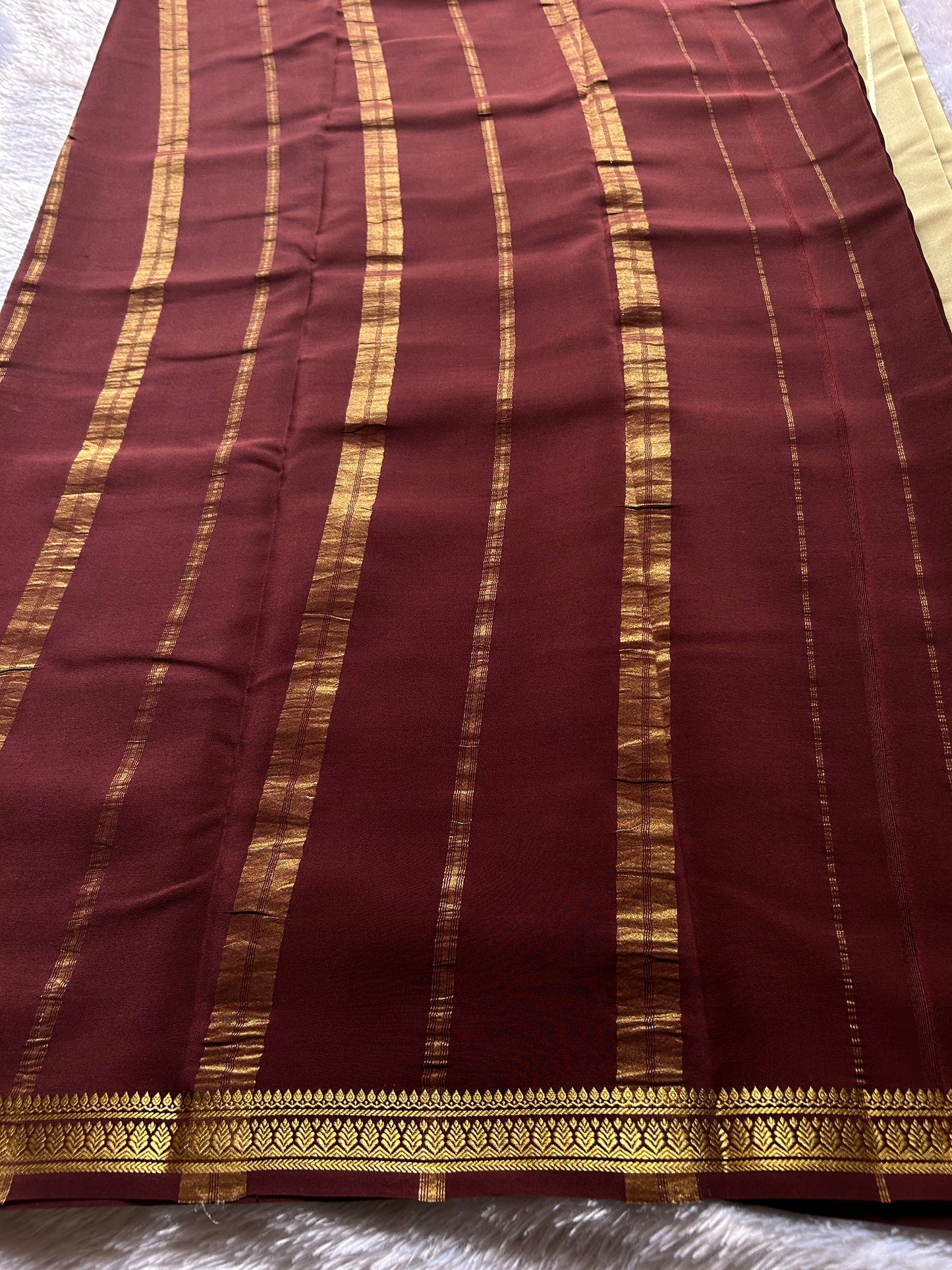 Jyothi (2D) : Beige-chocolate brown