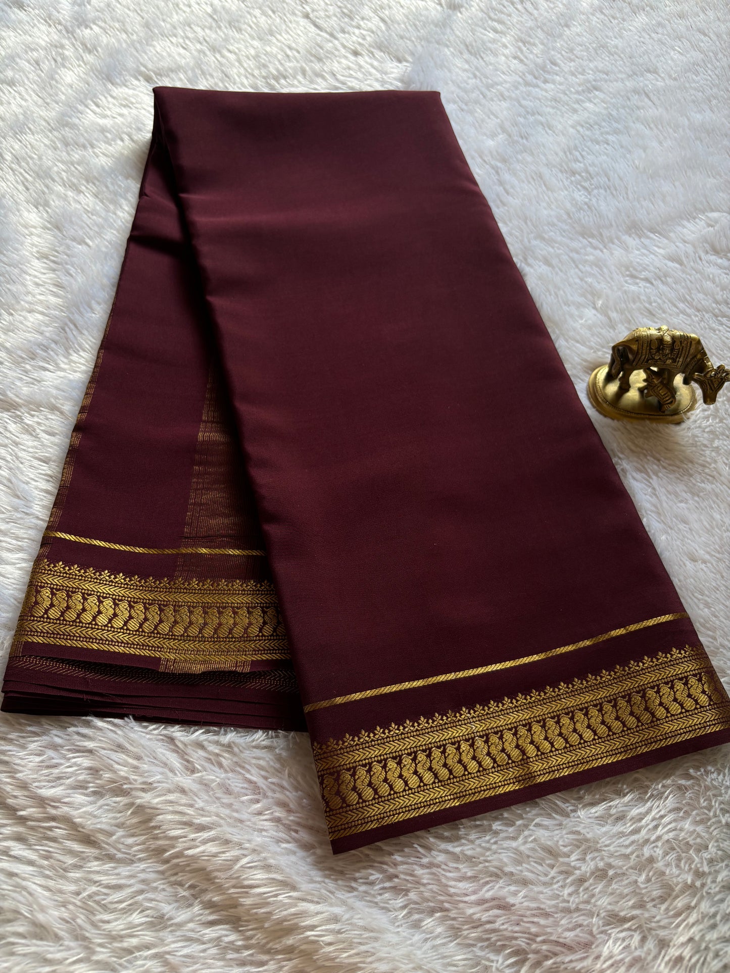 Mayuri : Solid Dark plum