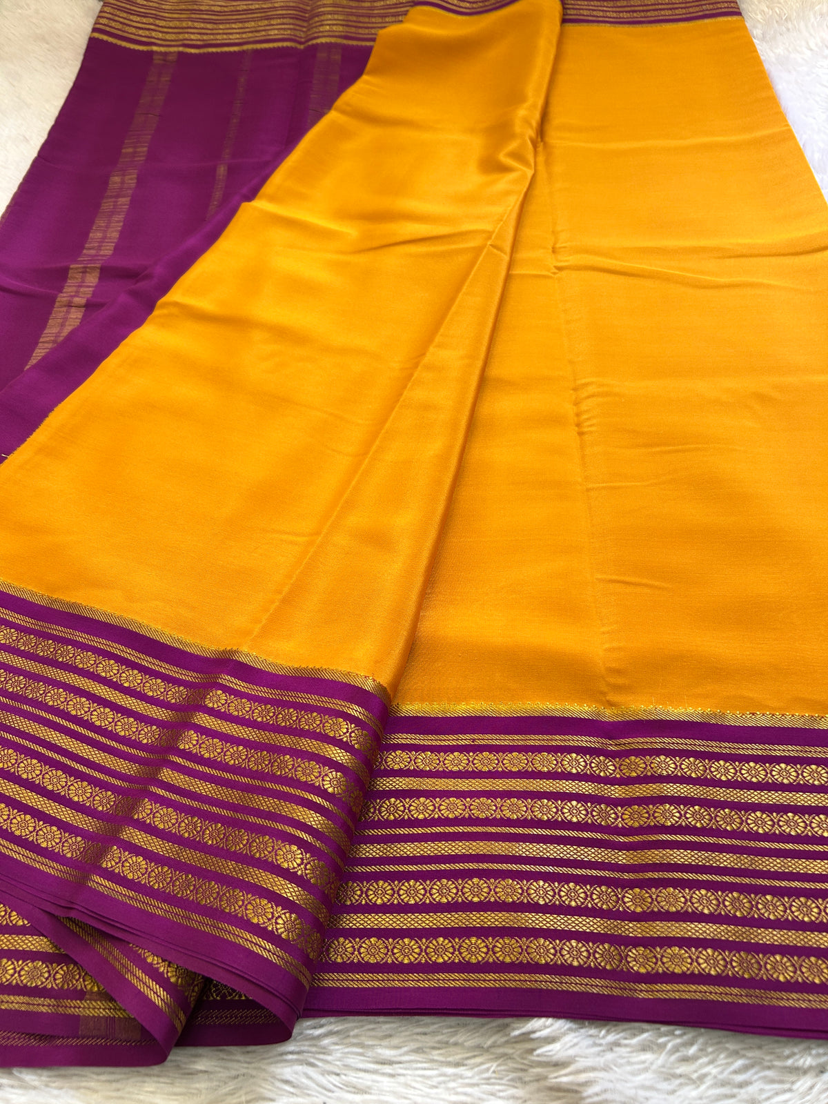 Parimala (2D) : Golden yellow-dark magenta