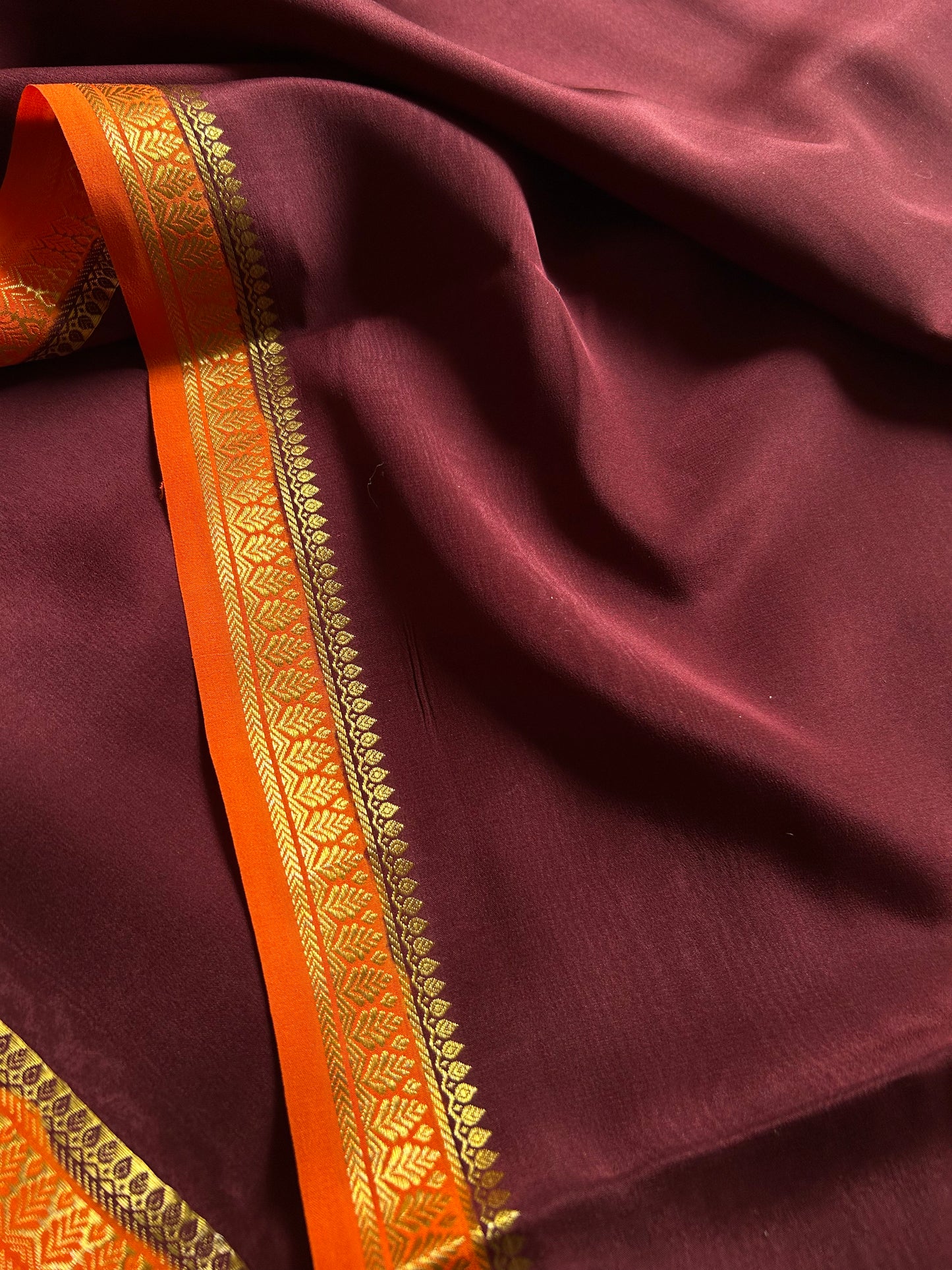 Jyothi (2D) : Chocolate brown-orange