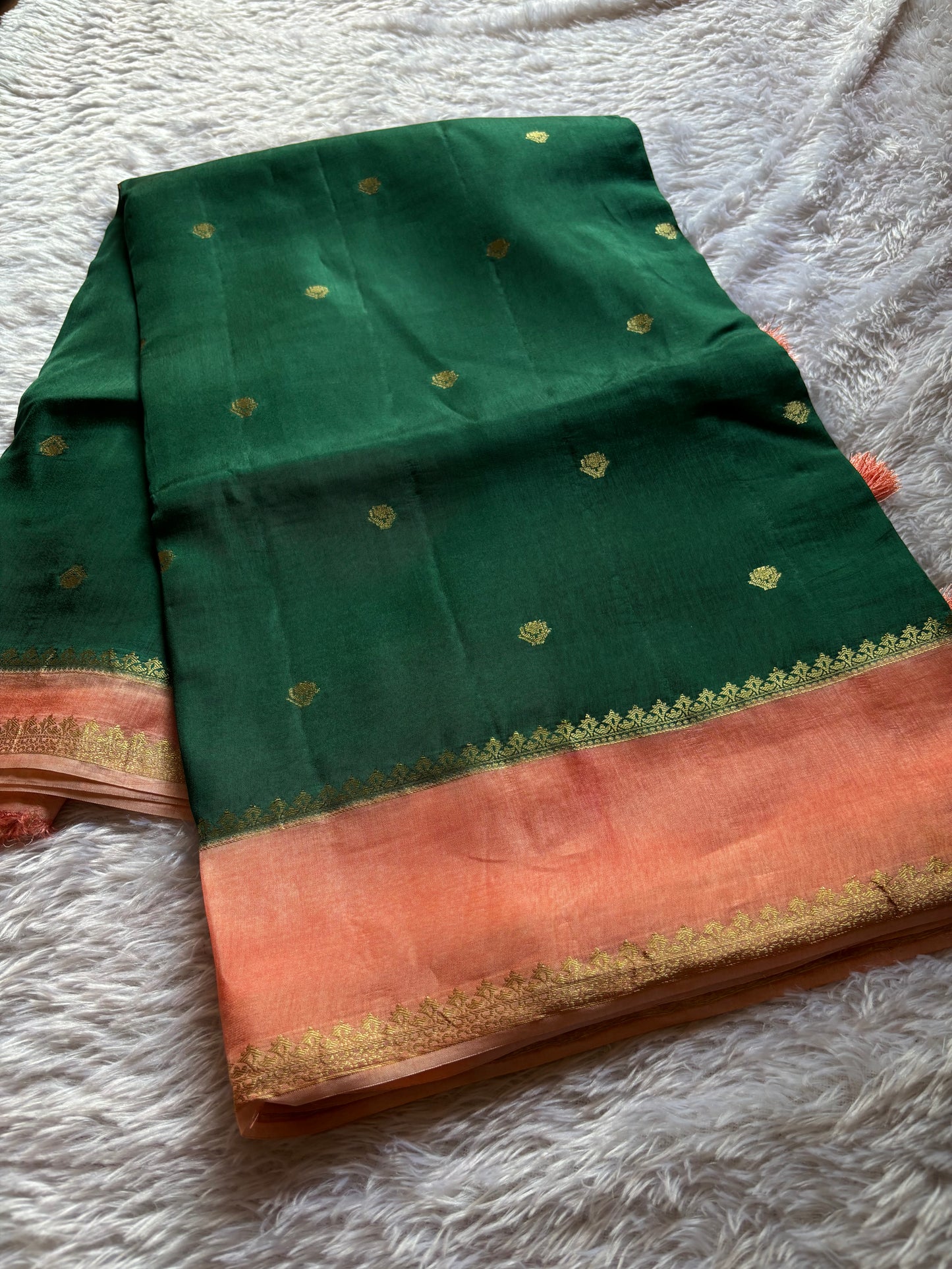 SS104 (2D) : Bottle green-peach